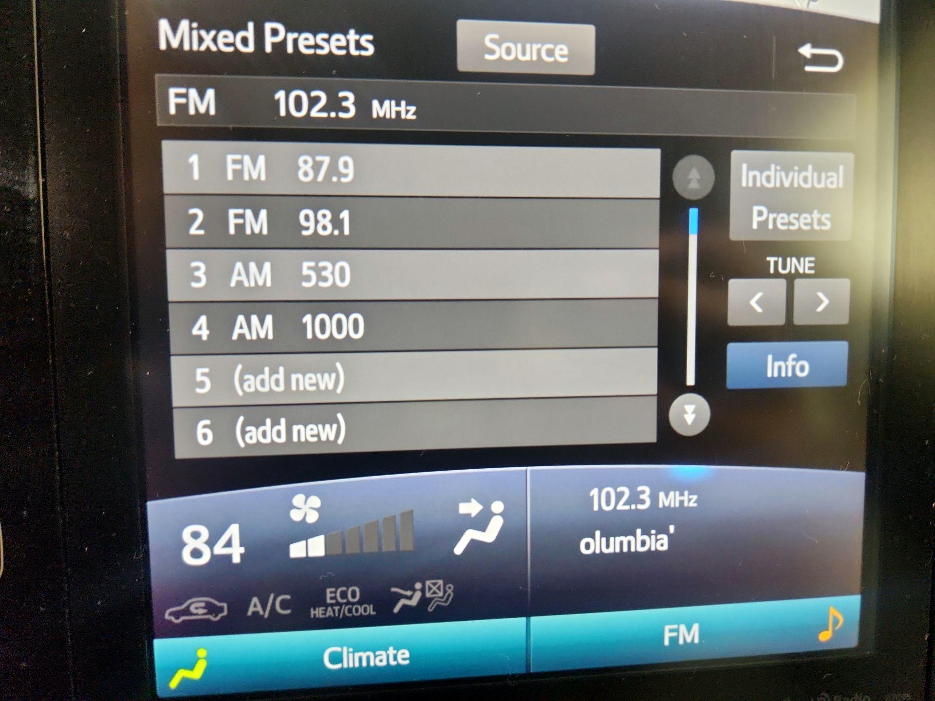 Thumbnail: 2019 Toyota Prius - 16