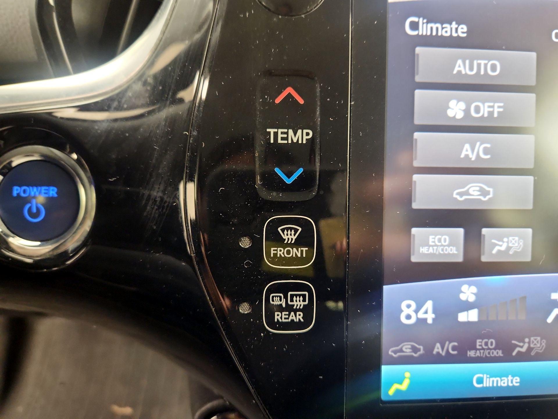 Thumbnail: 2019 Toyota Prius - 17