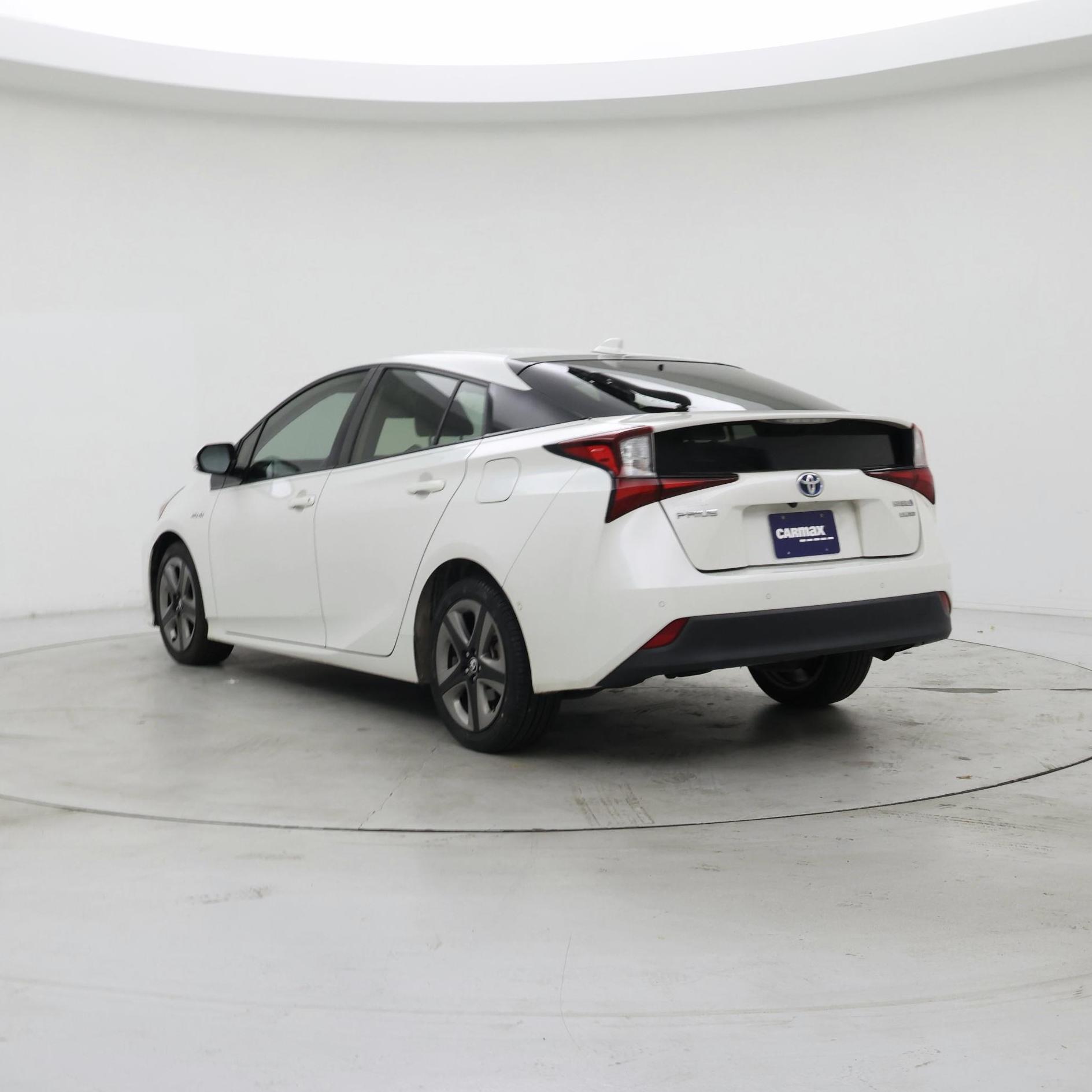 Thumbnail: 2019 Toyota Prius - 2