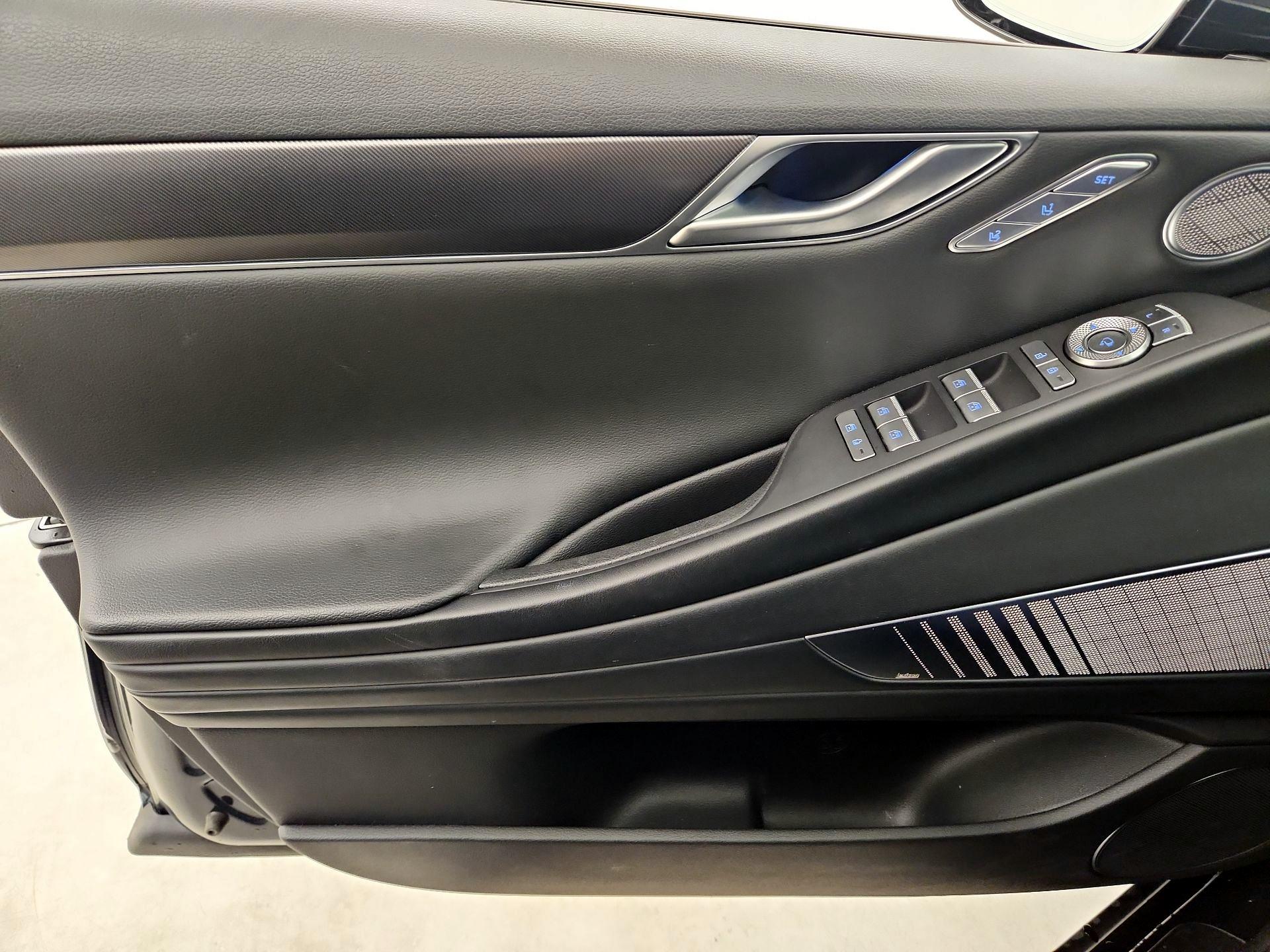 Thumbnail: 2024 Genesis G80 - 12