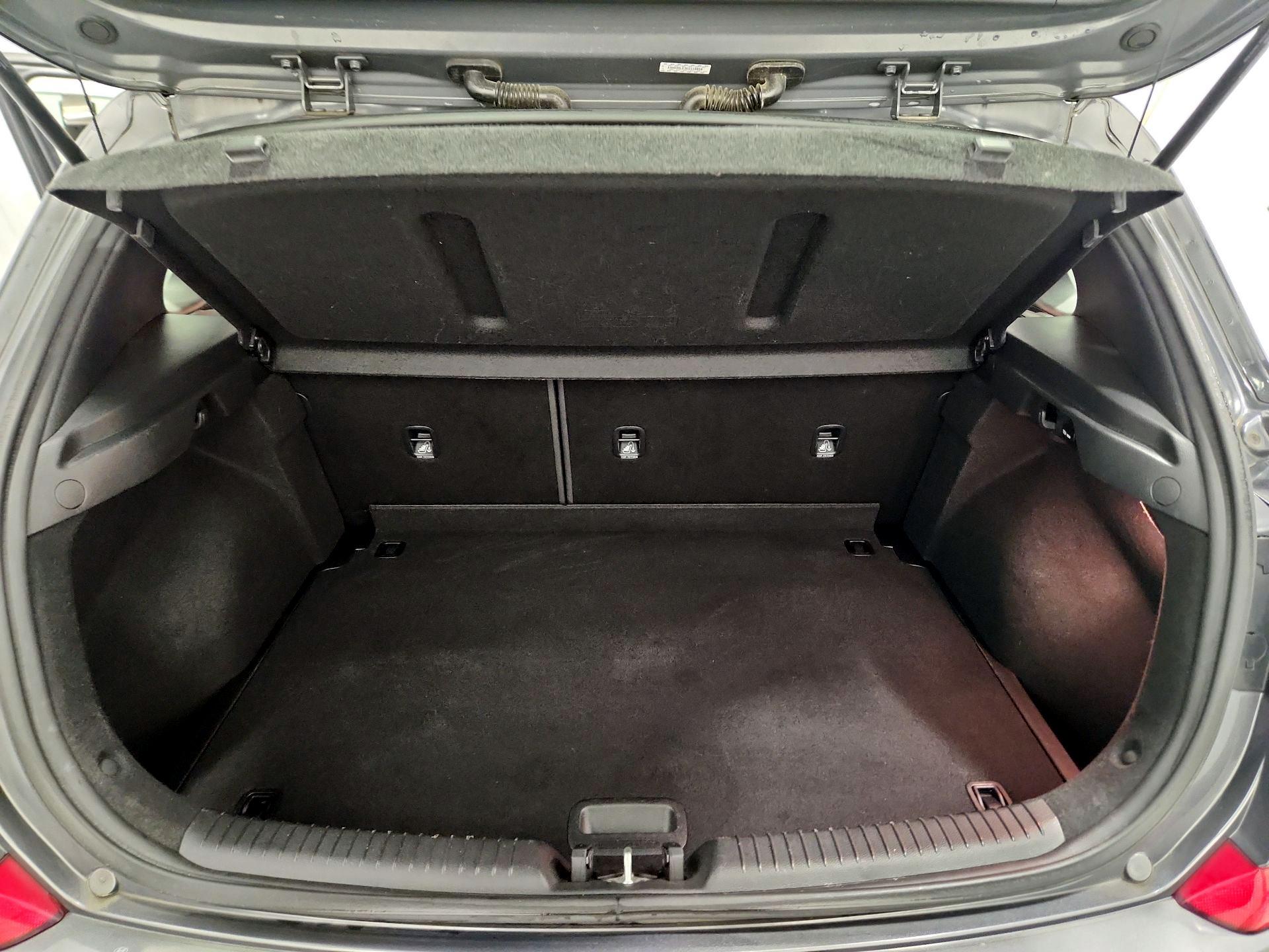 Thumbnail: 2019 Hyundai Elantra - 20