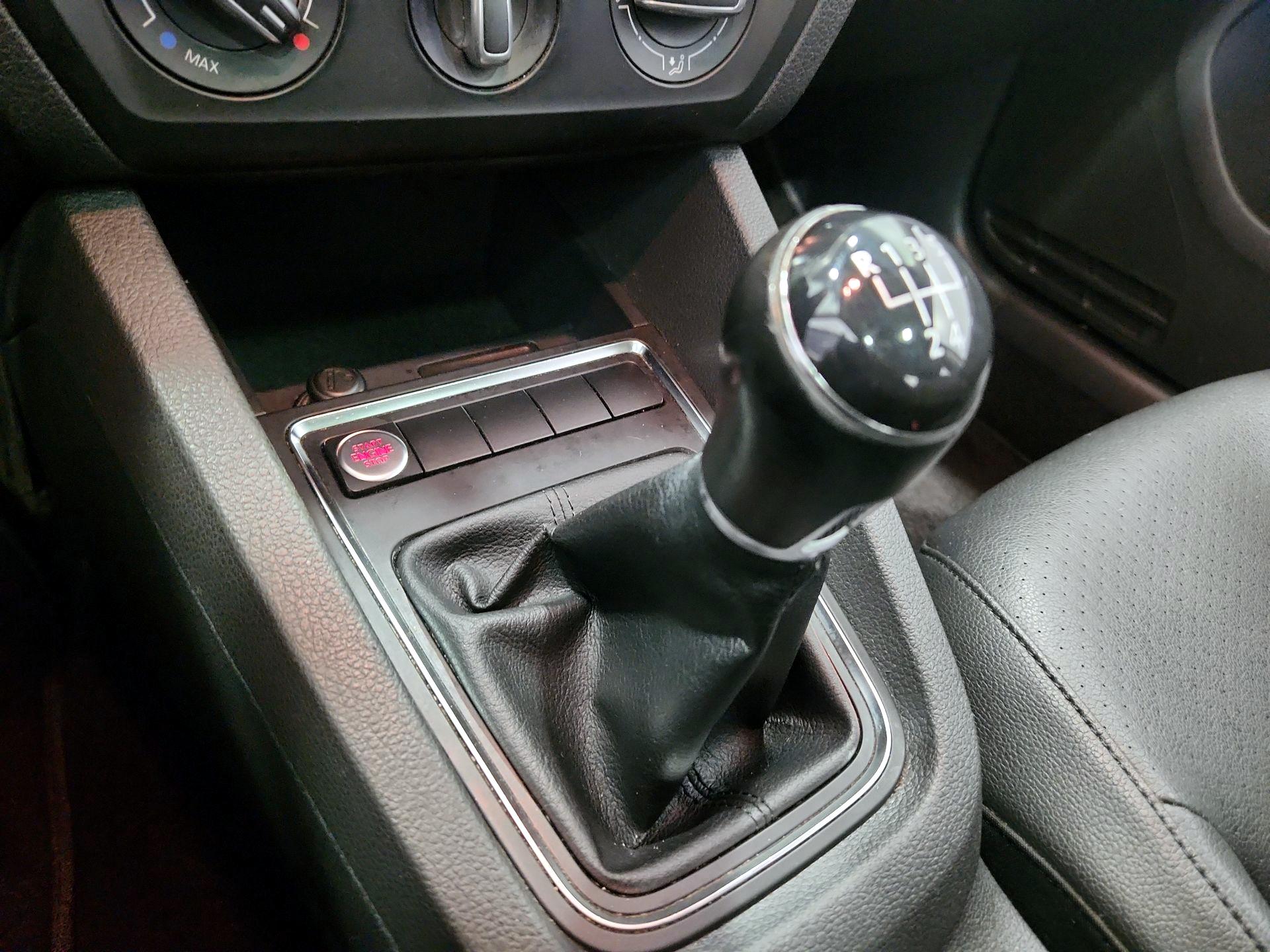 Thumbnail: 2017 Volkswagen Jetta - 17