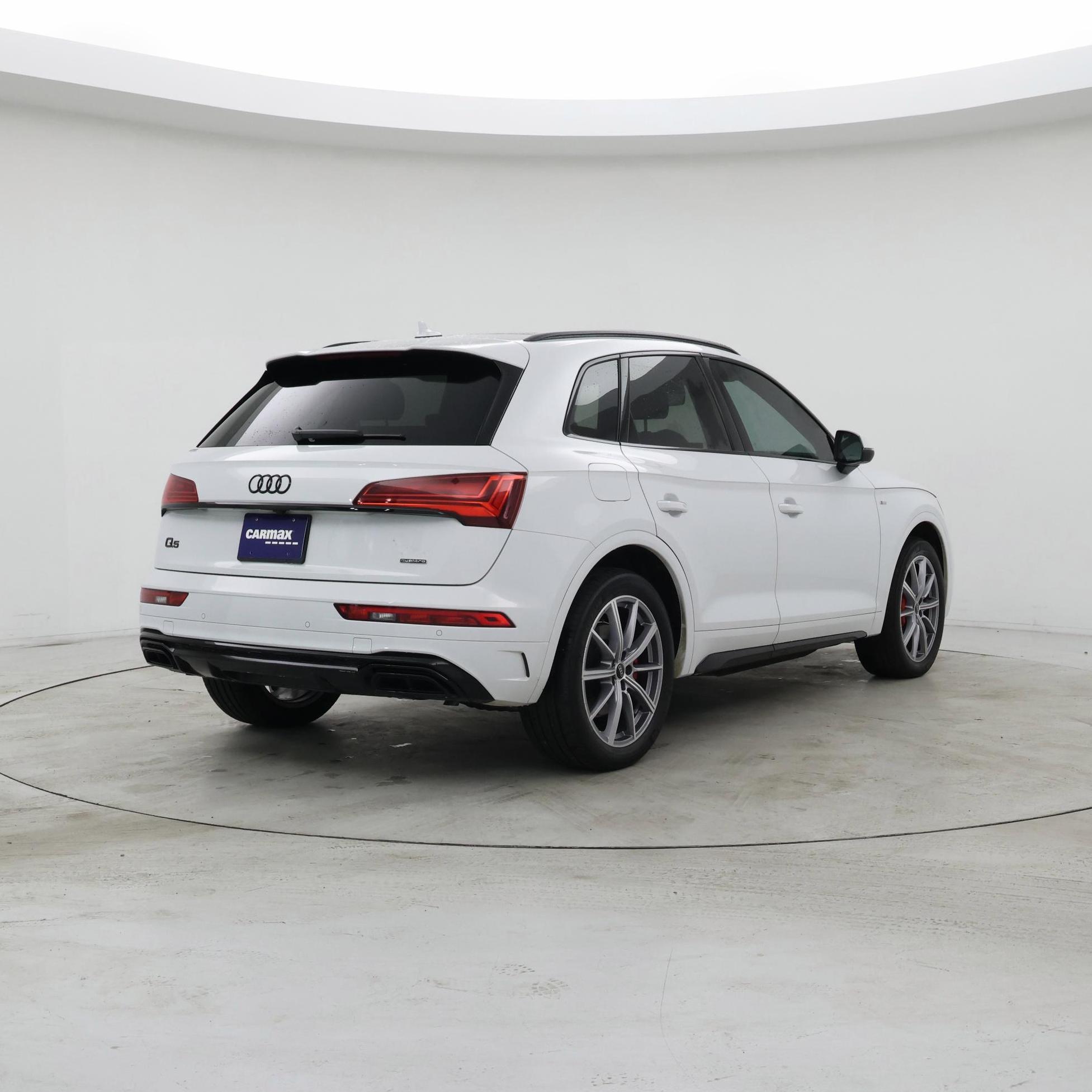Thumbnail: 2024 Audi Q5 - 8