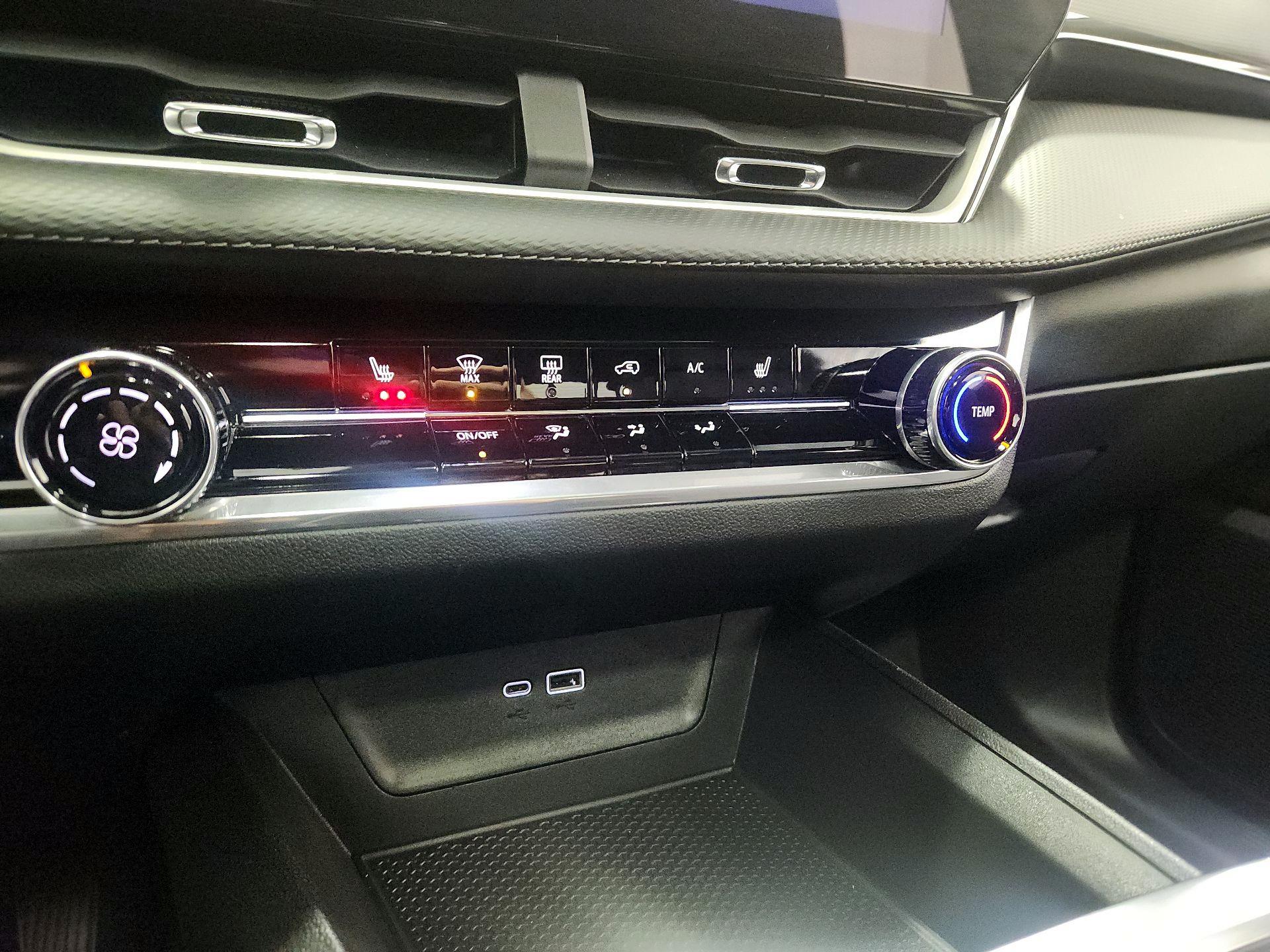 Thumbnail: 2025 Chevrolet Equinox - 15