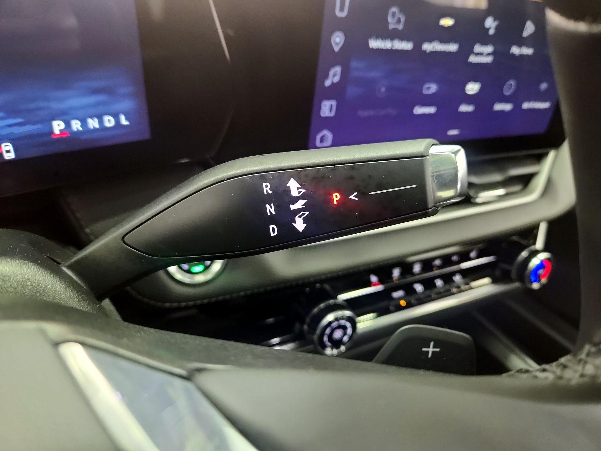 Thumbnail: 2025 Chevrolet Equinox - 16