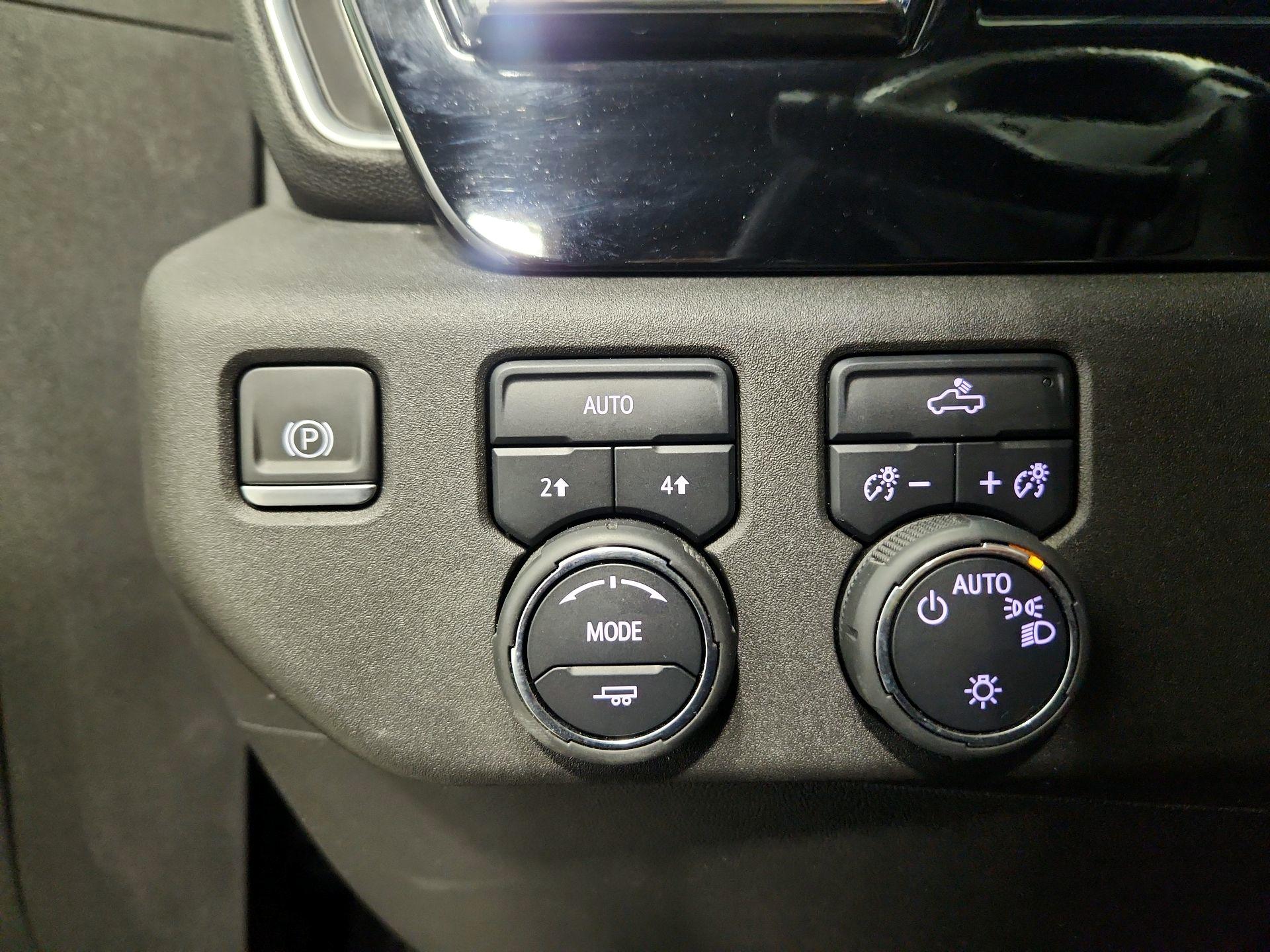 Thumbnail: 2023 Chevrolet Silverado 1500 - 13