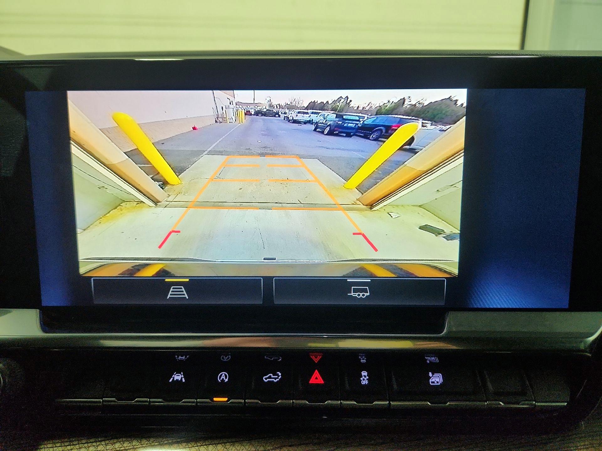 Thumbnail: 2023 Chevrolet Silverado 1500 - 15