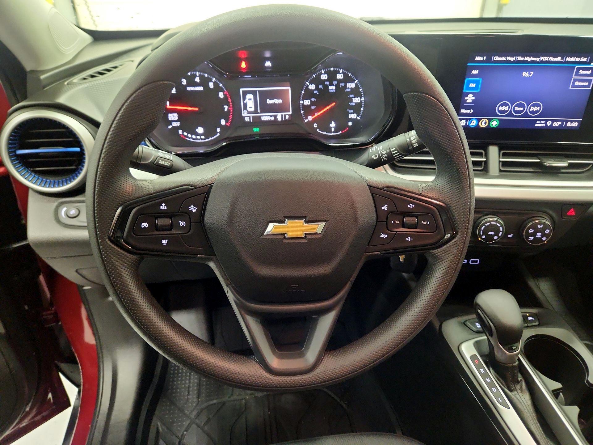 Thumbnail: 2025 Chevrolet Trax - 10