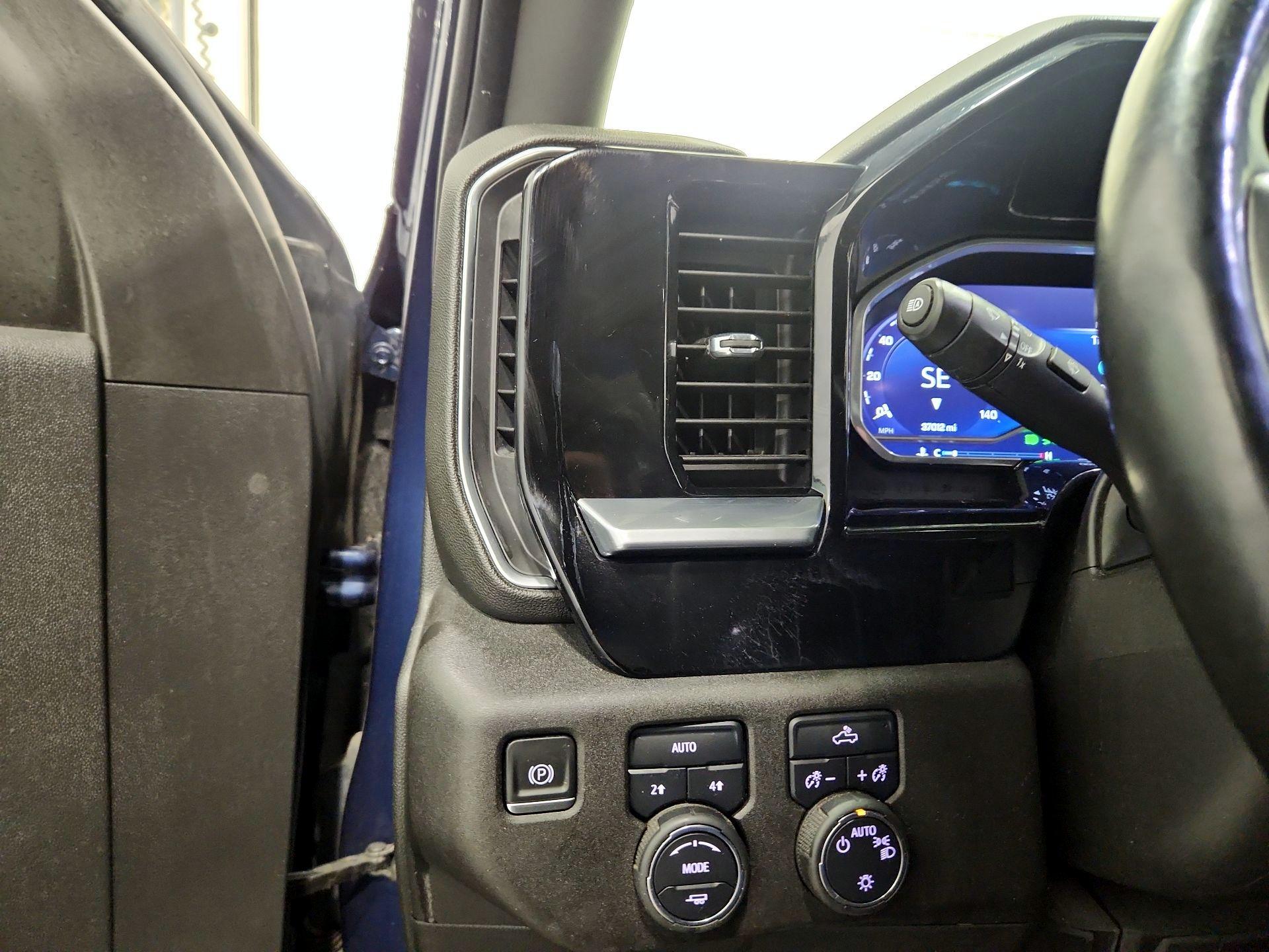 Thumbnail: 2023 Chevrolet Silverado 1500 - 13