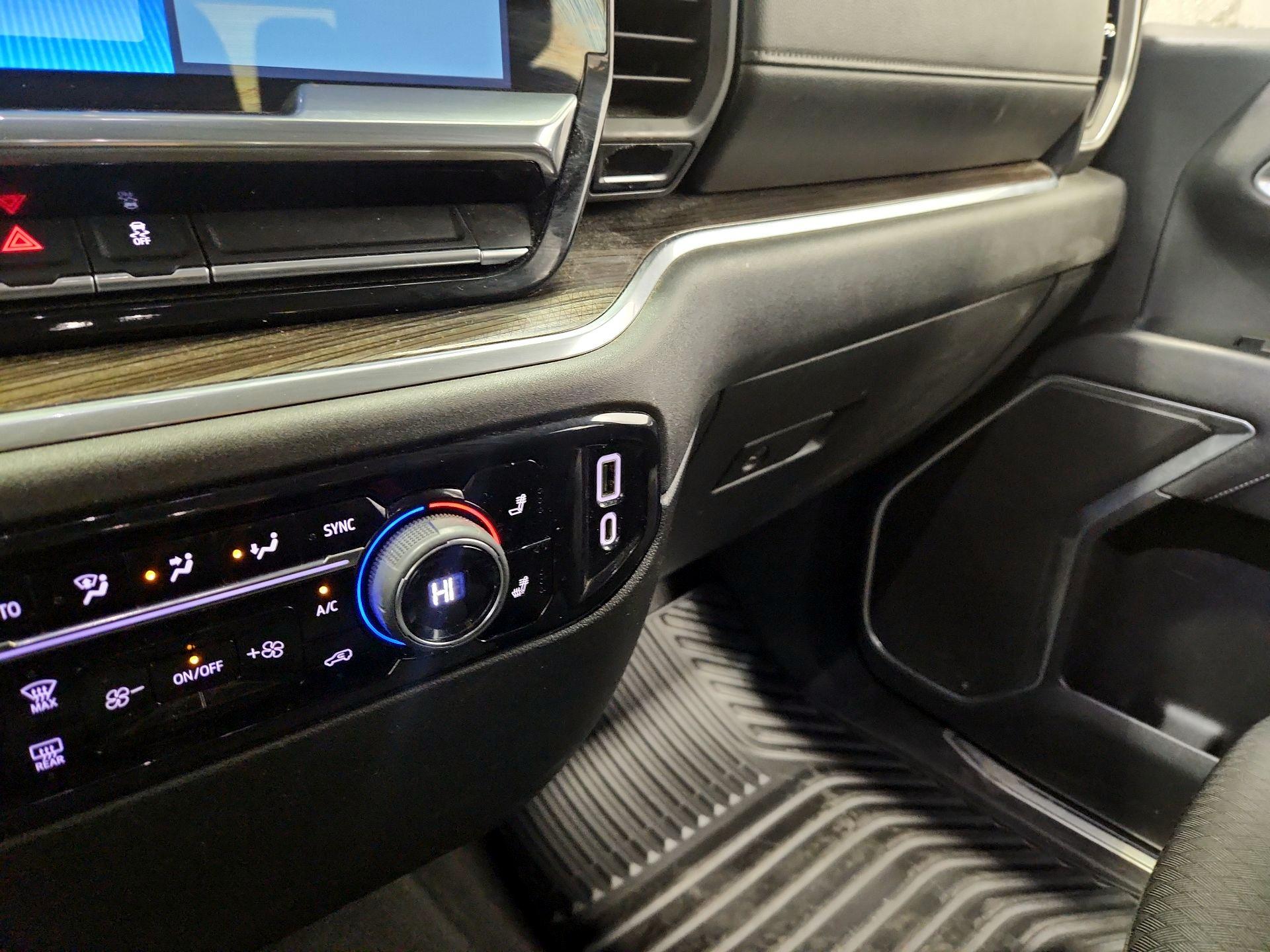 Thumbnail: 2023 Chevrolet Silverado 1500 - 19