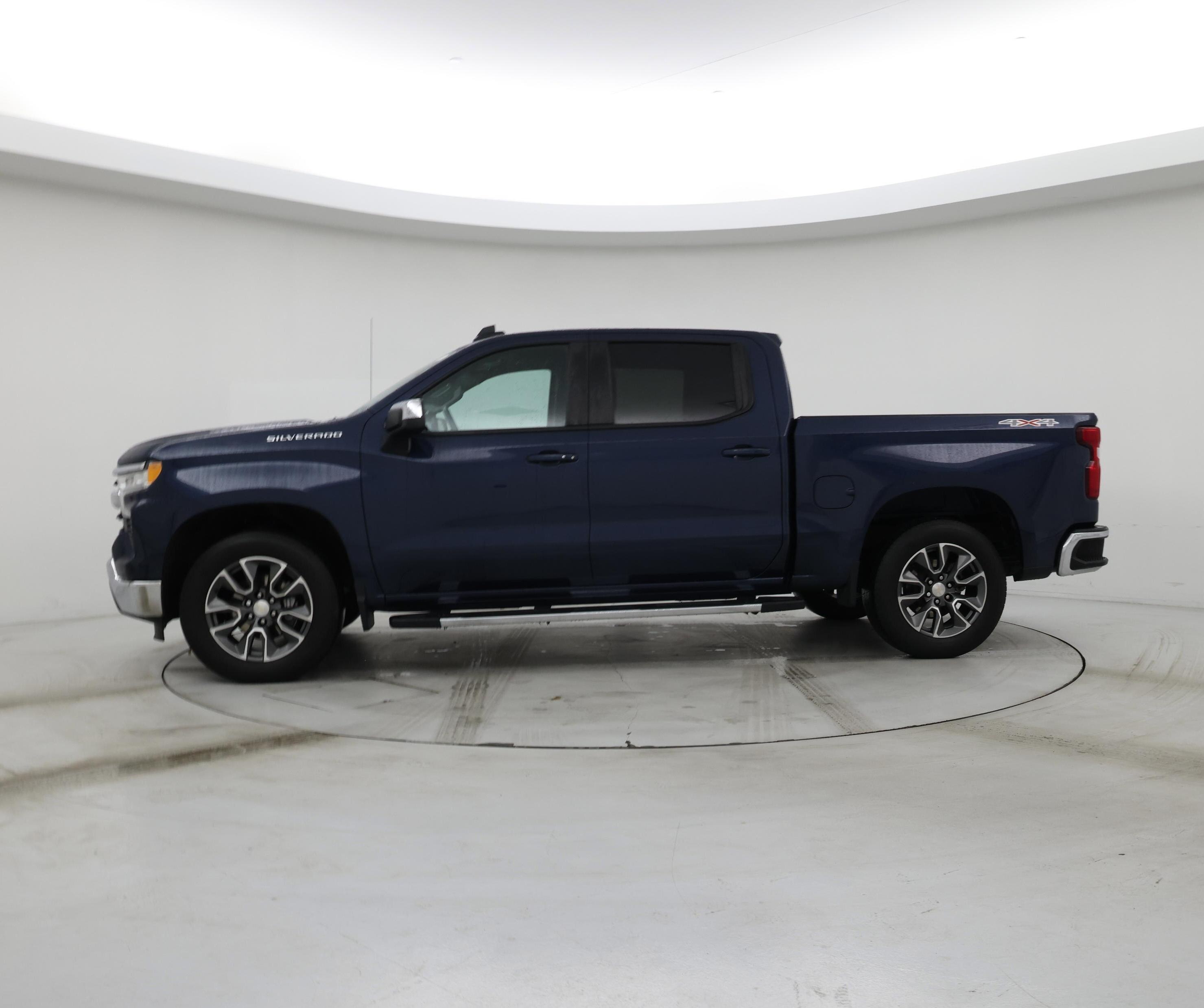 Thumbnail: 2023 Chevrolet Silverado 1500 - 3