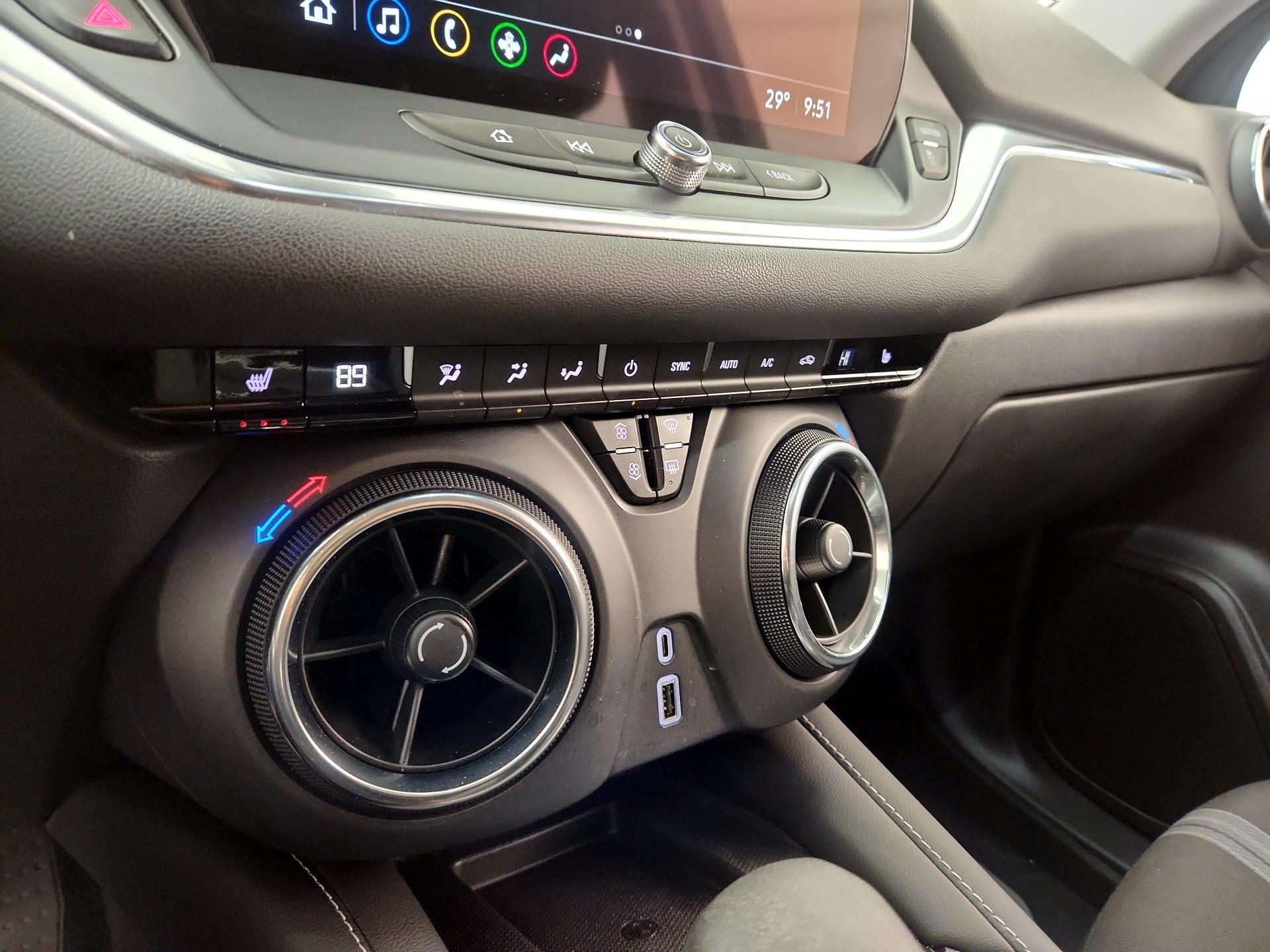 Thumbnail: 2024 Chevrolet Blazer - 16