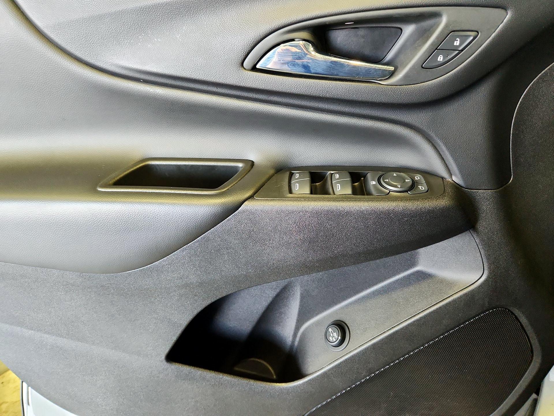 Thumbnail: 2024 Chevrolet Equinox - 12