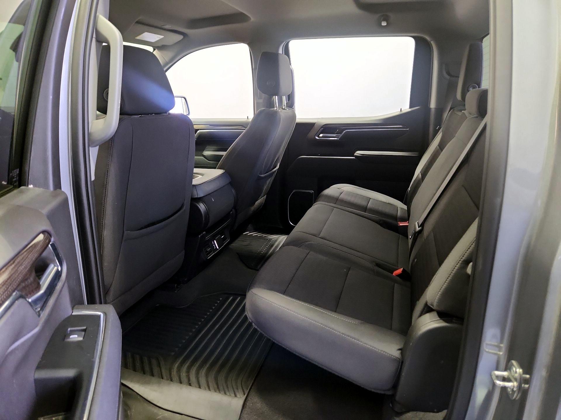 Thumbnail: 2023 Chevrolet Silverado 1500 - 19