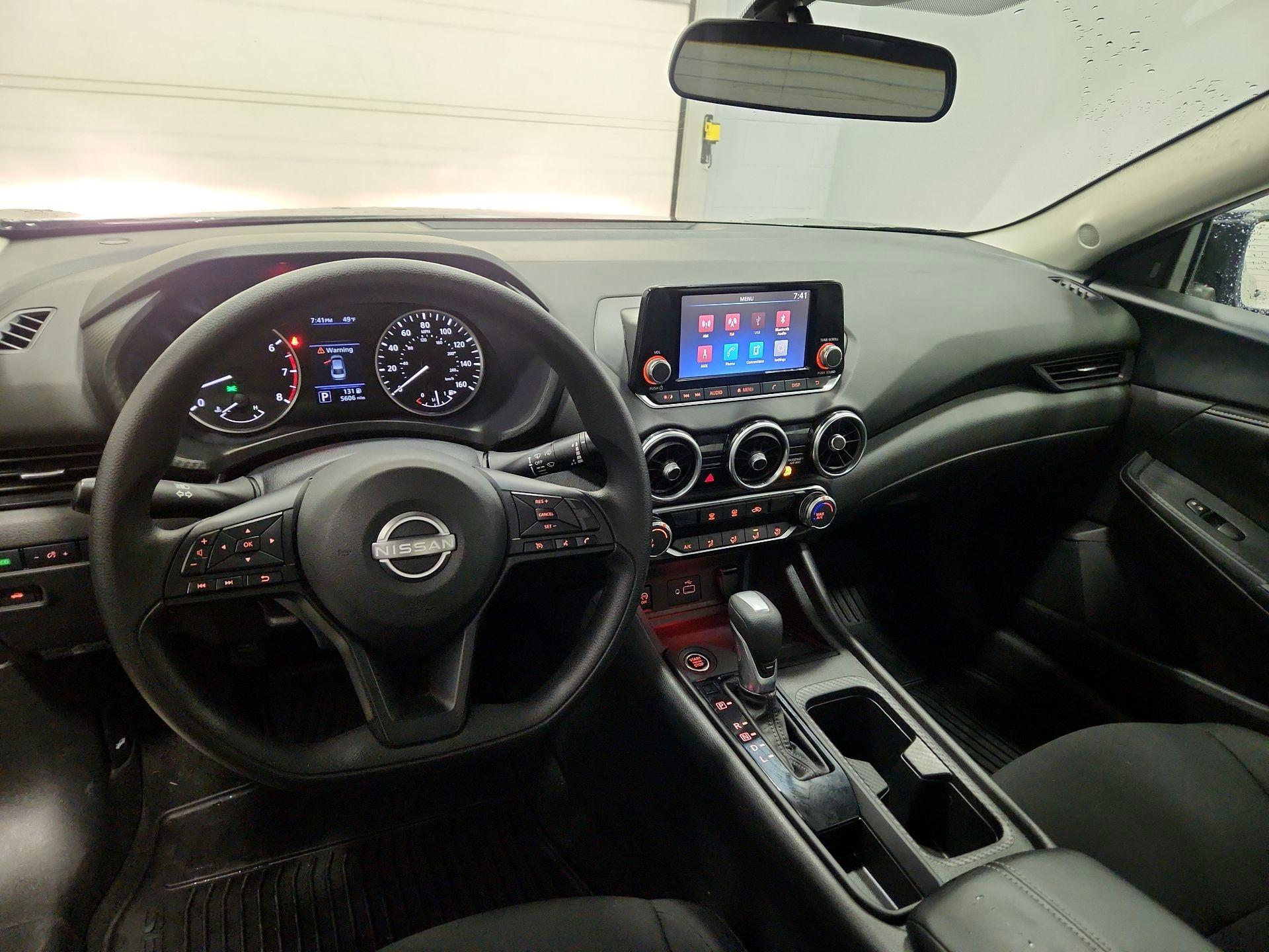 Thumbnail: 2025 Nissan Sentra - 9