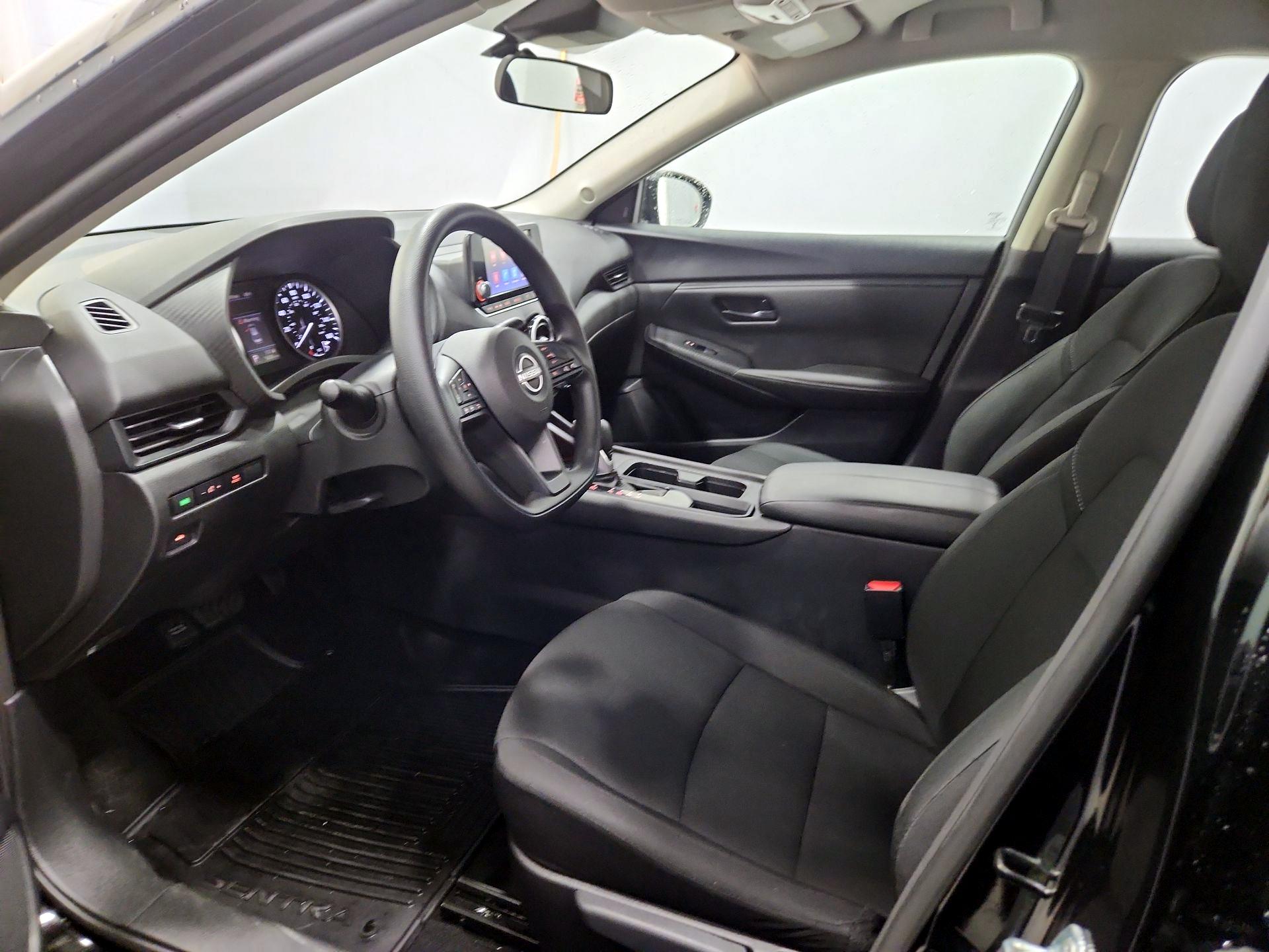 Thumbnail: 2025 Nissan Sentra - 11