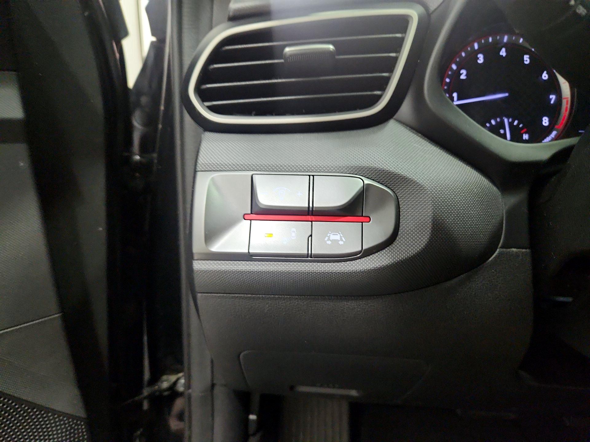 Thumbnail: 2020 Hyundai Veloster - 13