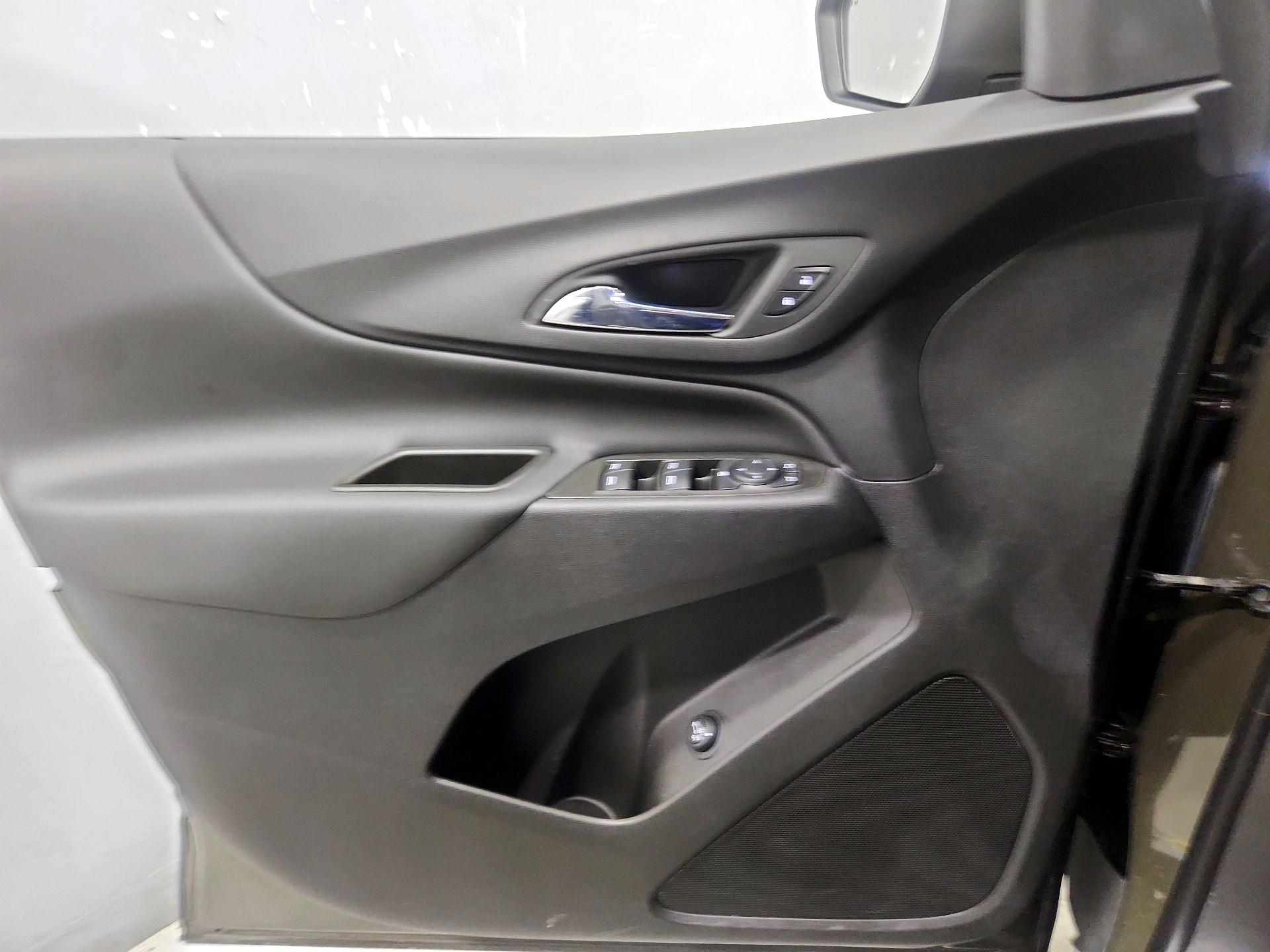 Thumbnail: 2024 Chevrolet Equinox - 12