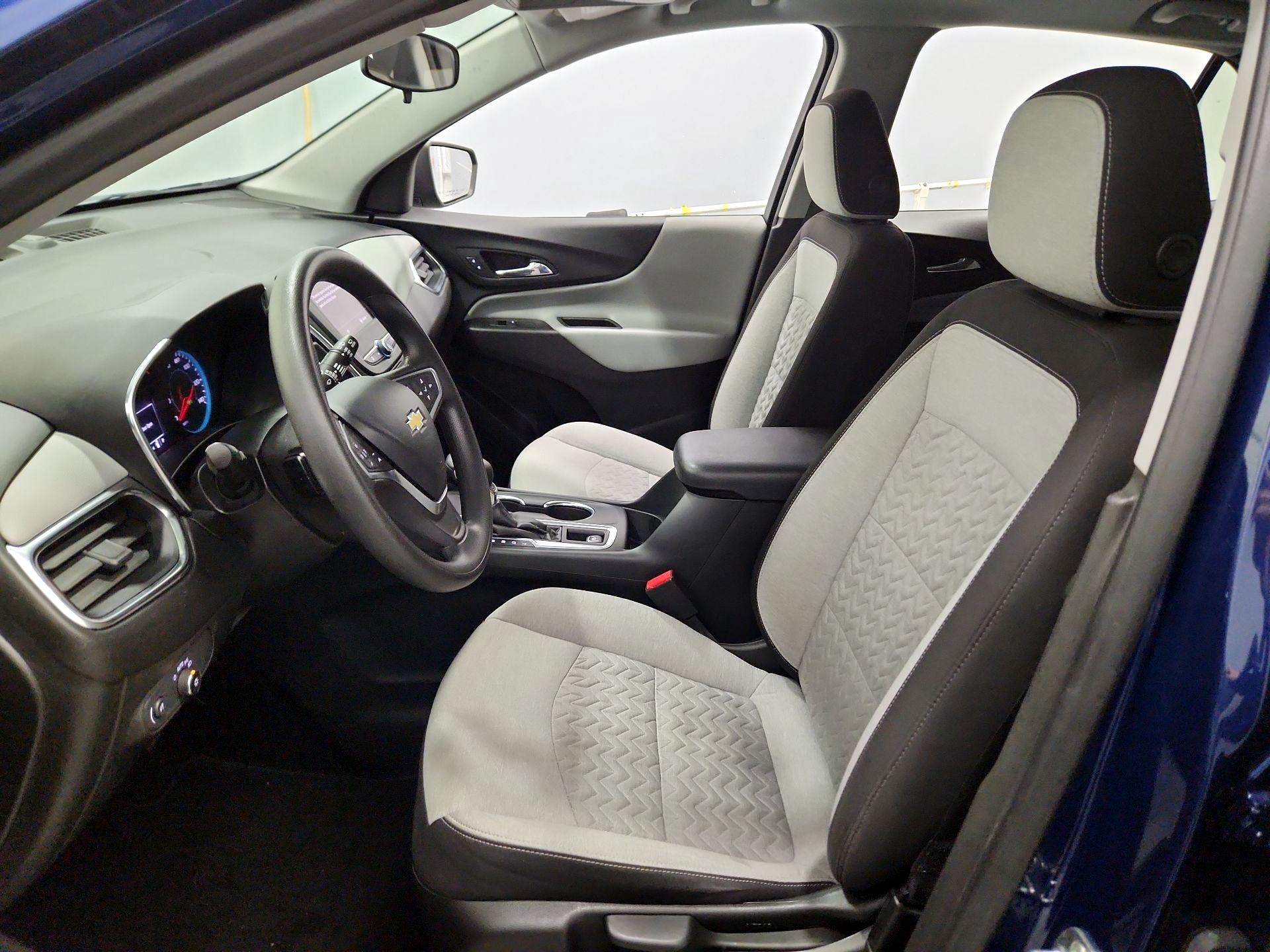 Thumbnail: 2022 Chevrolet Equinox - 11