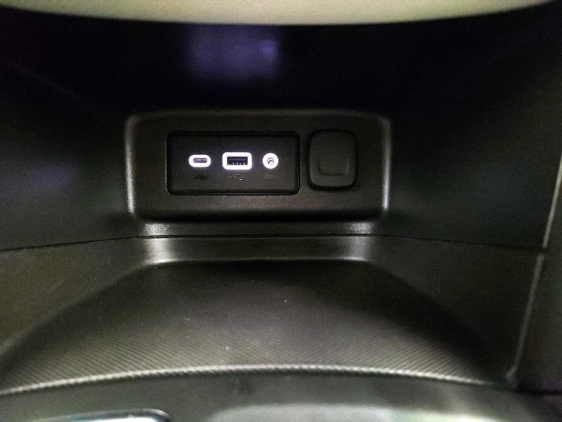 Thumbnail: 2022 Chevrolet Equinox - 18