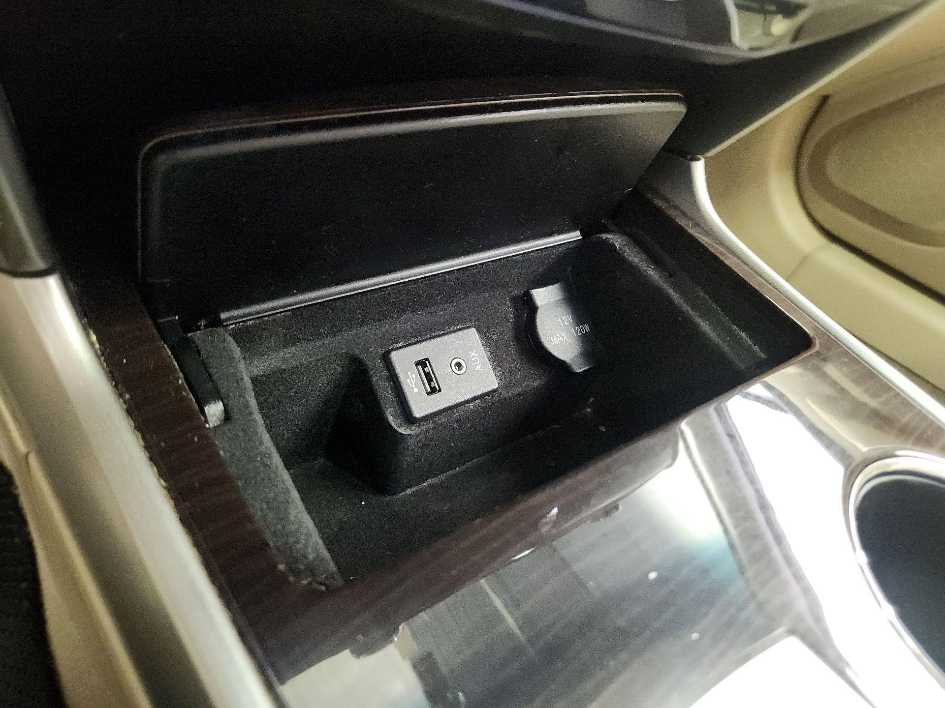 Thumbnail: 2014 Nissan Altima - 18