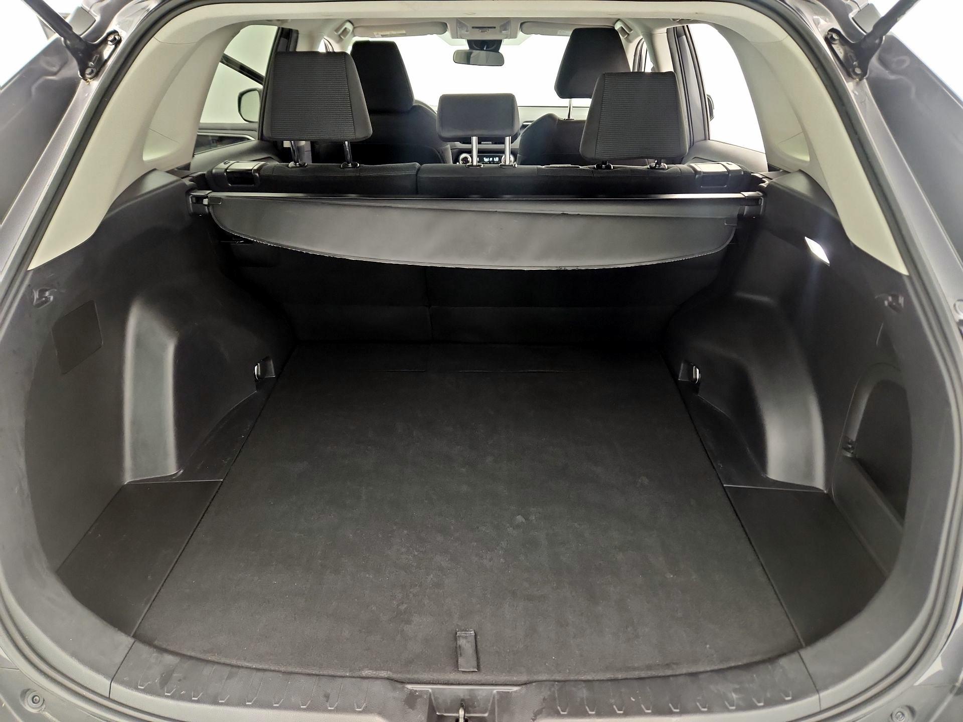 Thumbnail: 2022 Toyota RAV4 - 20