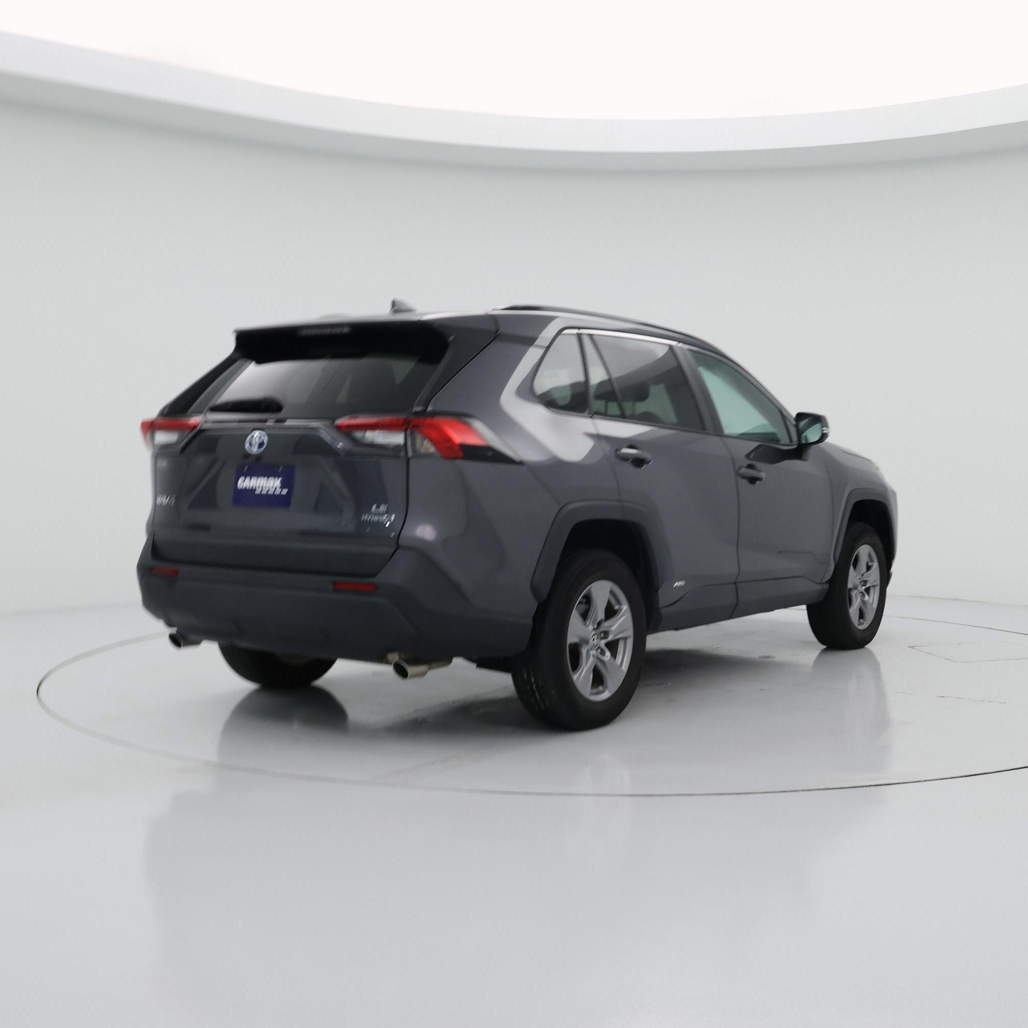 Thumbnail: 2022 Toyota RAV4 - 8