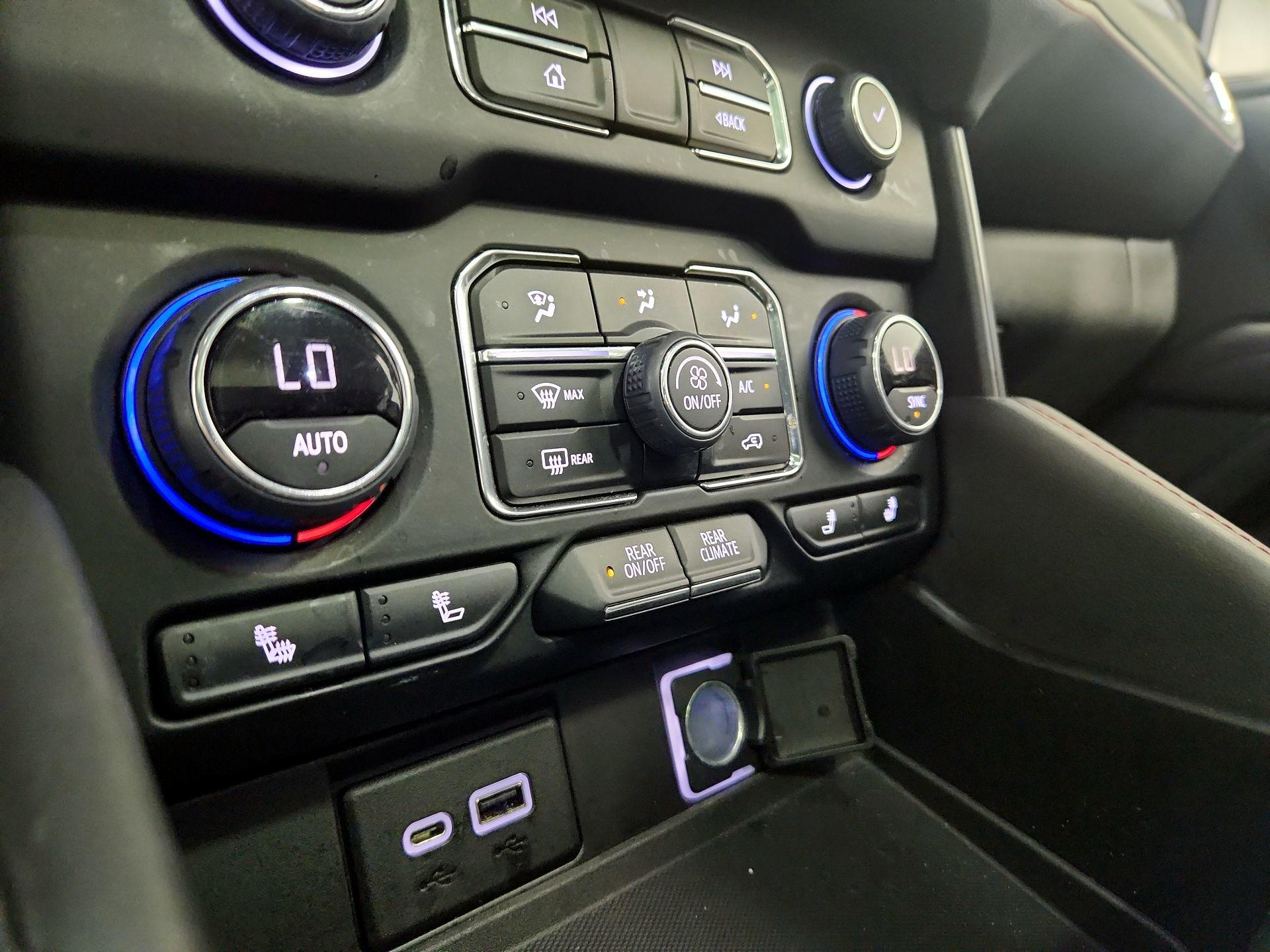 Thumbnail: 2021 Chevrolet Tahoe - 16