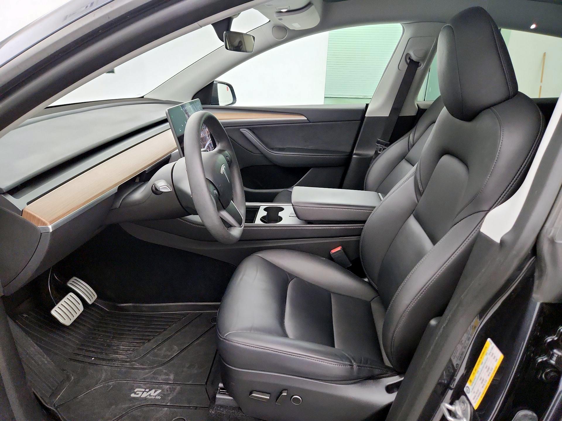 Thumbnail: 2024 Tesla Model Y - 9