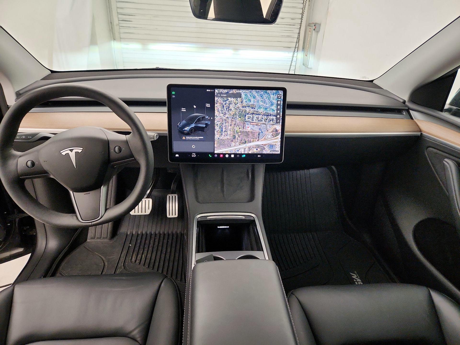 Thumbnail: 2024 Tesla Model Y - 8