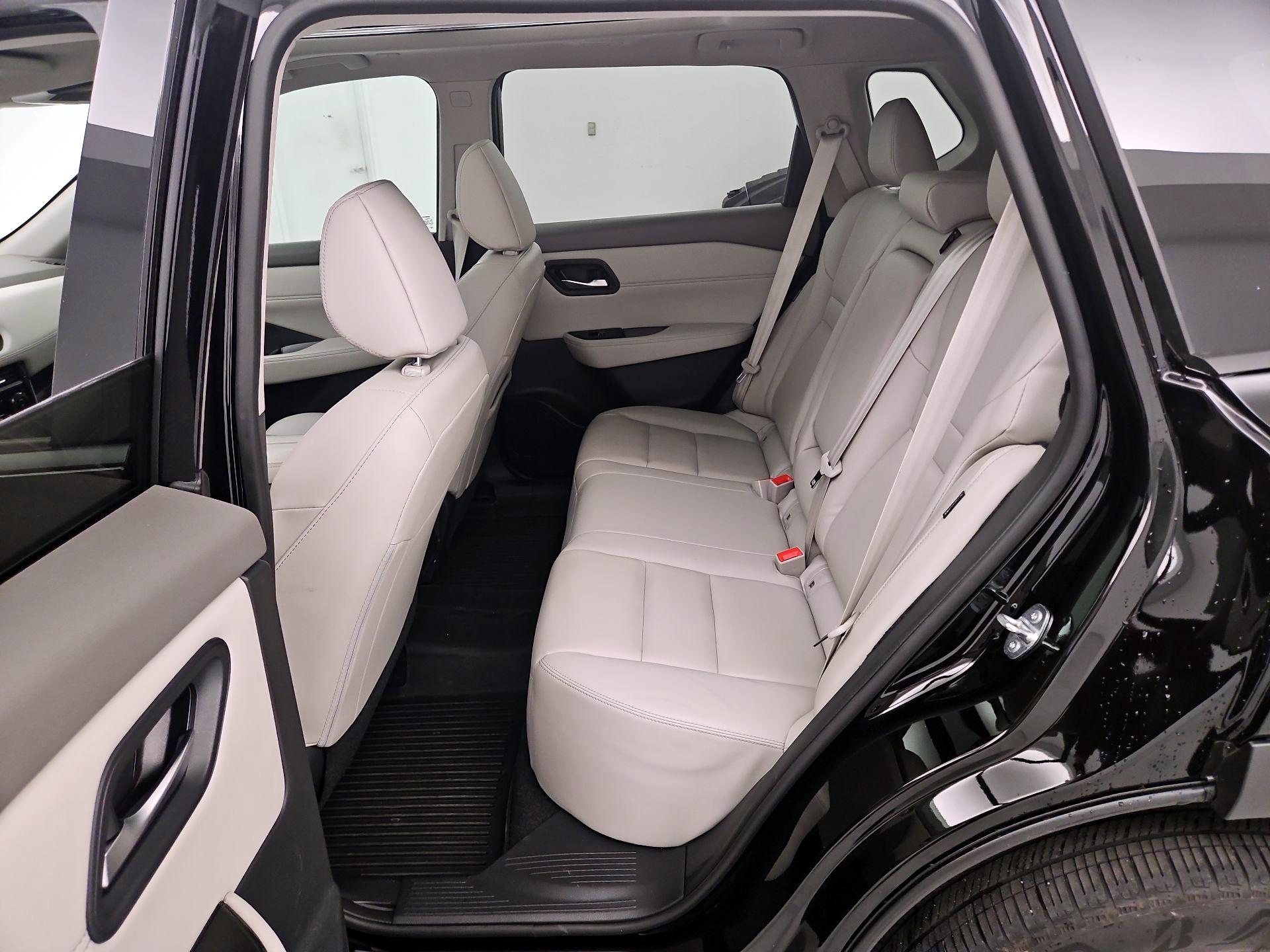 Thumbnail: 2023 Nissan Rogue - 20