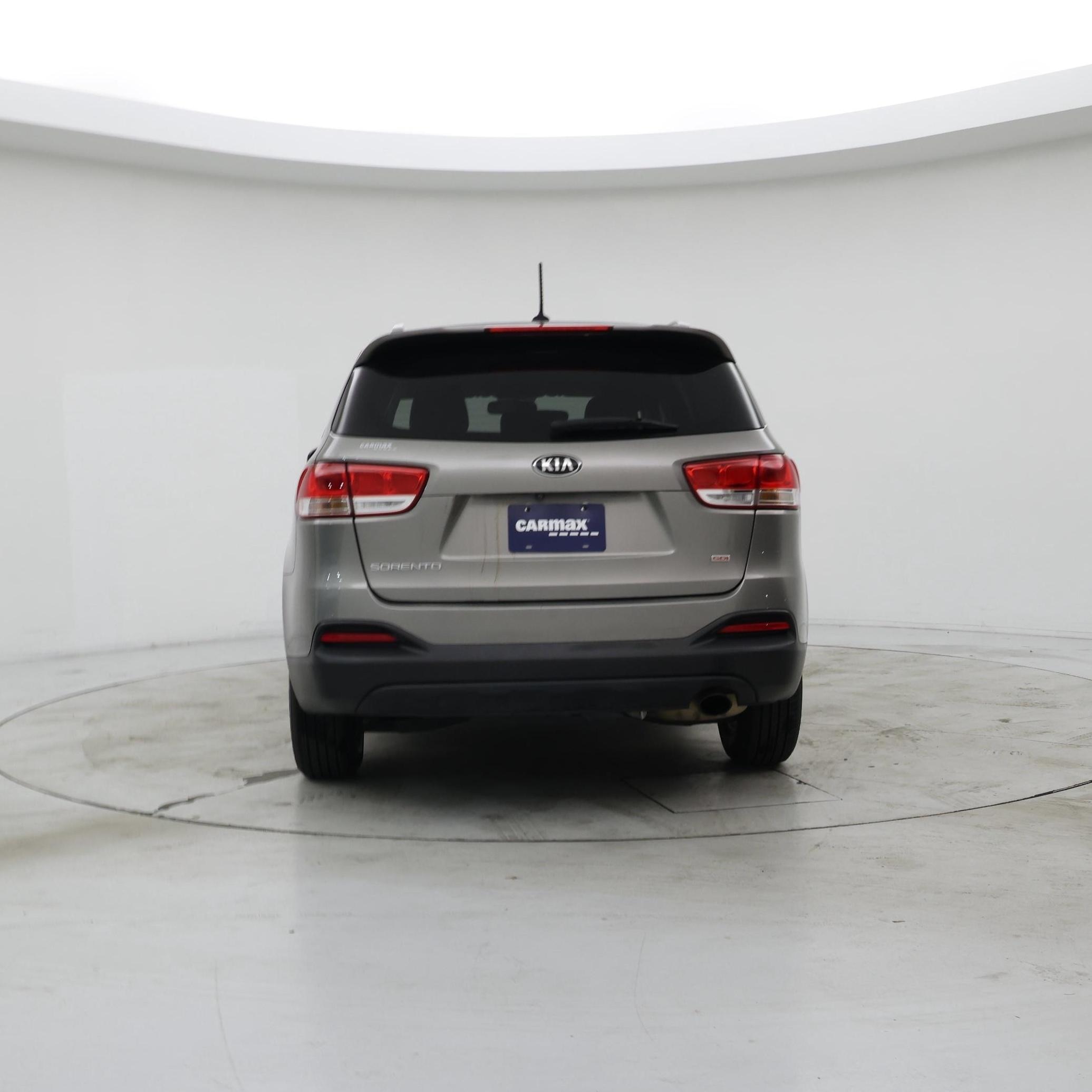 Thumbnail: 2017 Kia Sorento - 6