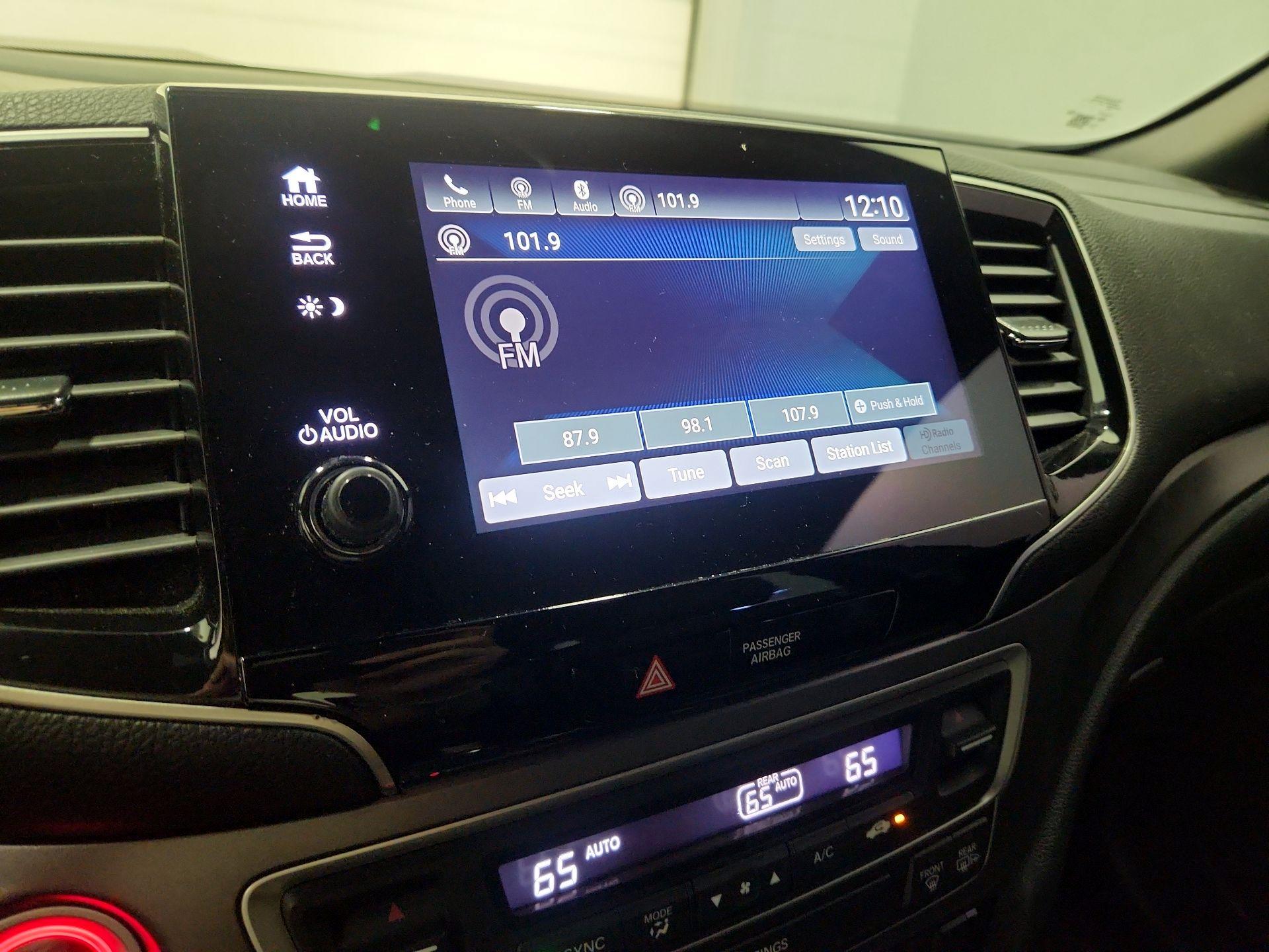 Thumbnail: 2020 Honda Passport - 15