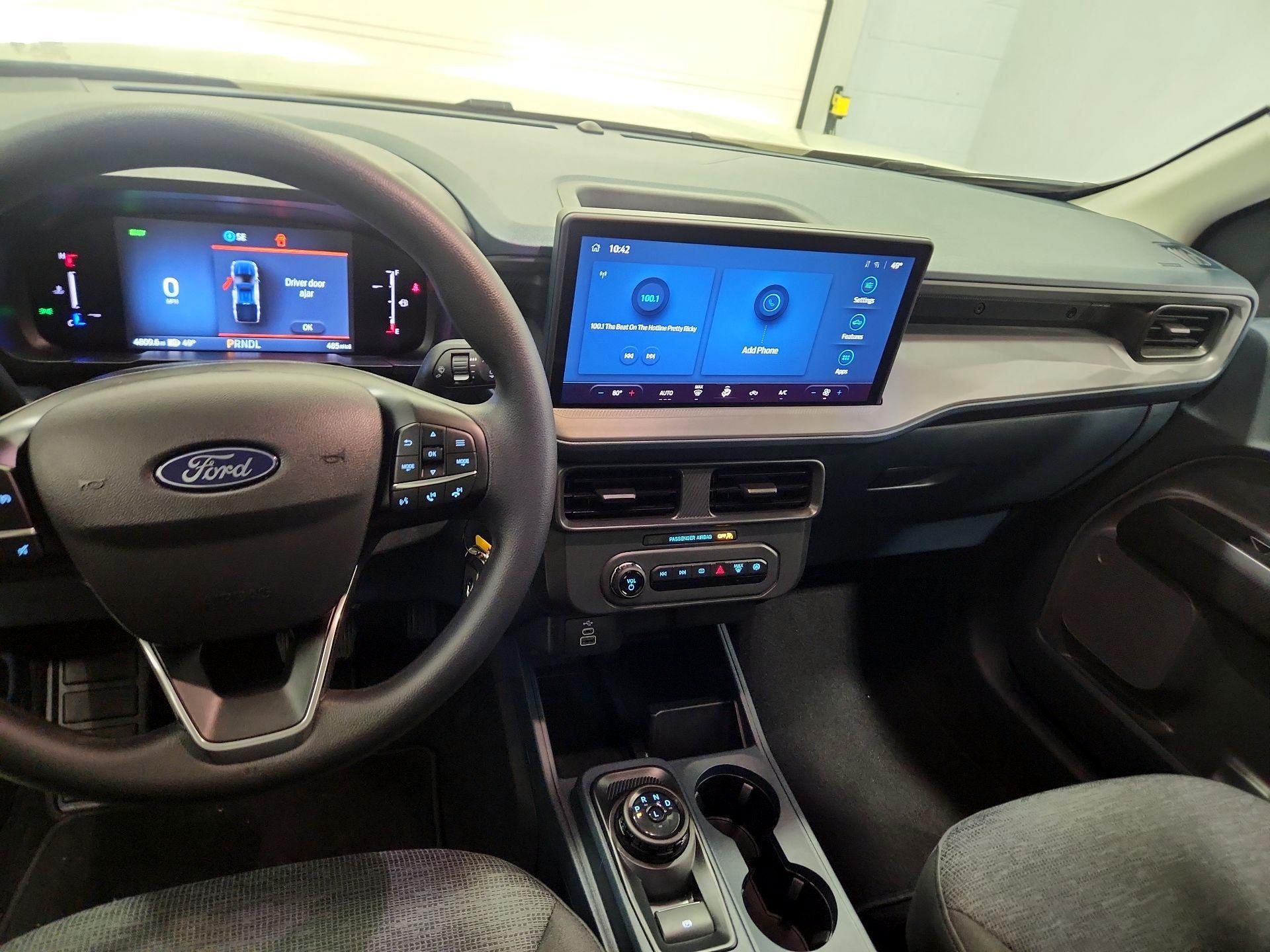 Thumbnail: 2025 Ford Maverick - 9