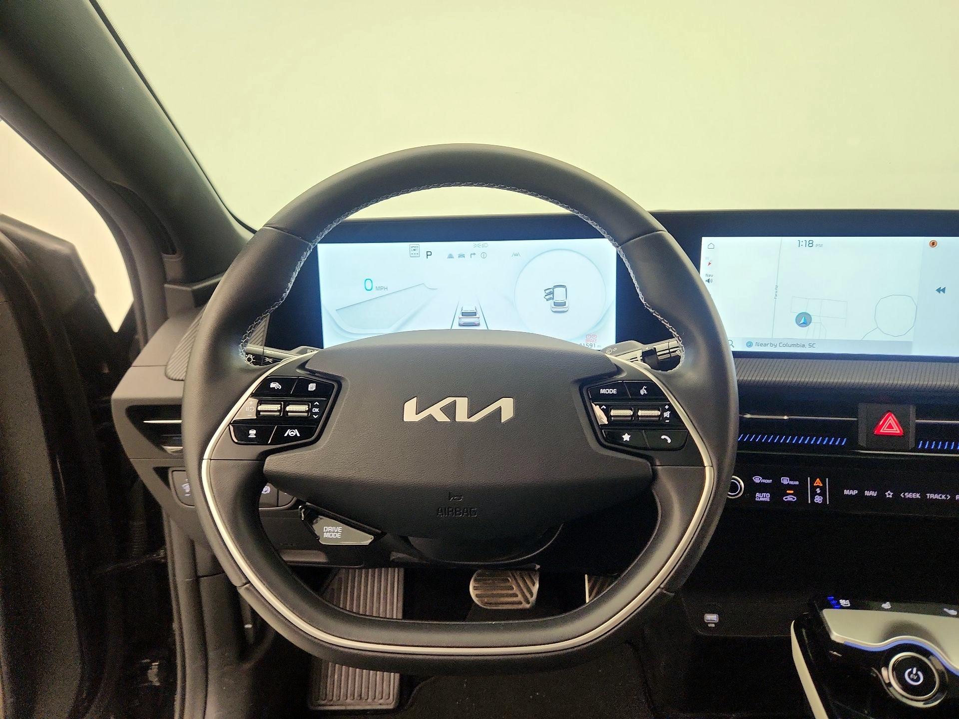 Thumbnail: 2023 Kia EV6 - 10