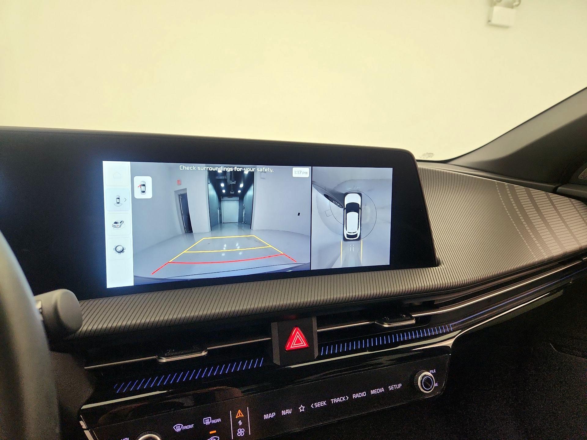 Thumbnail: 2023 Kia EV6 - 15