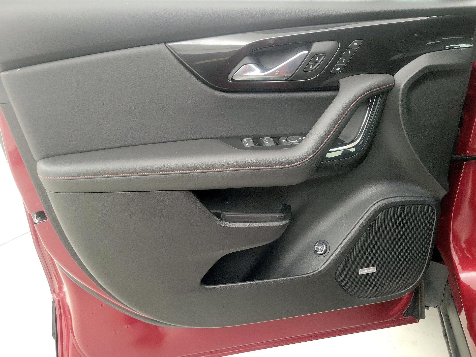 Thumbnail: 2020 Chevrolet Blazer - 12