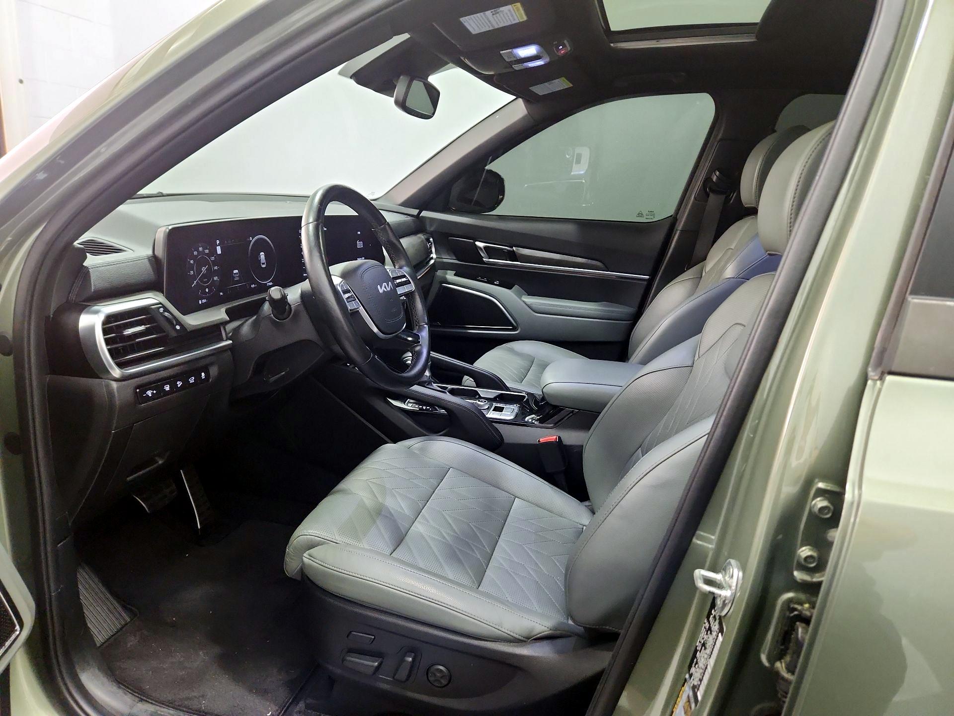 Thumbnail: 2024 Kia Telluride - 11