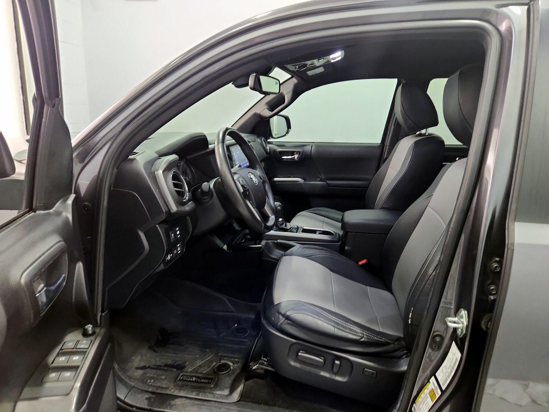 Thumbnail: 2021 Toyota Tacoma - 11