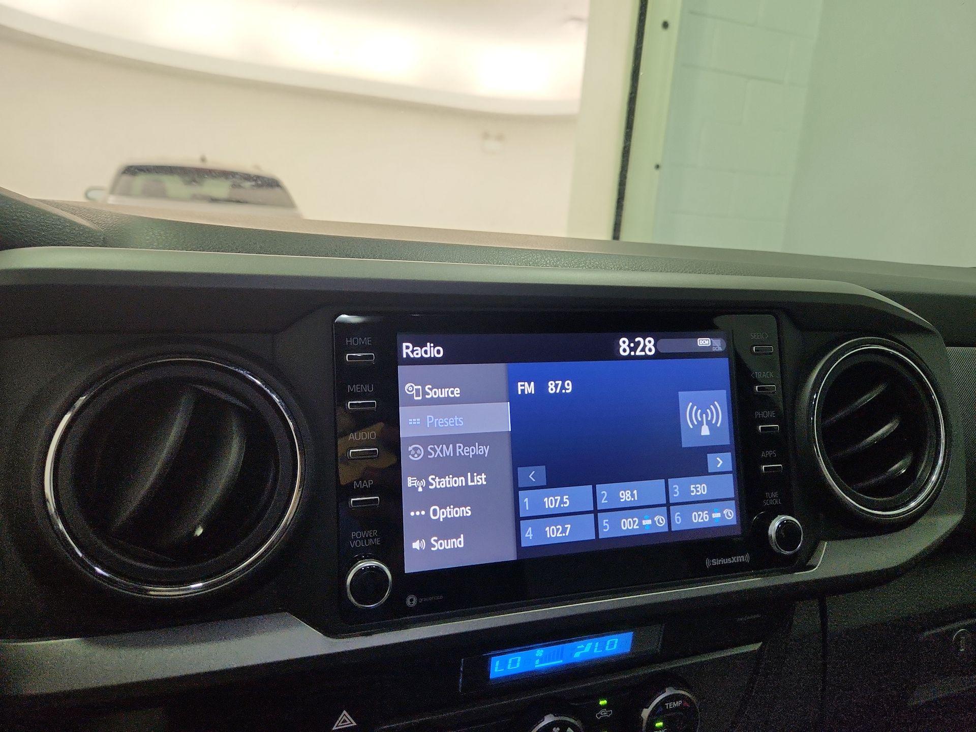 Thumbnail: 2021 Toyota Tacoma - 15