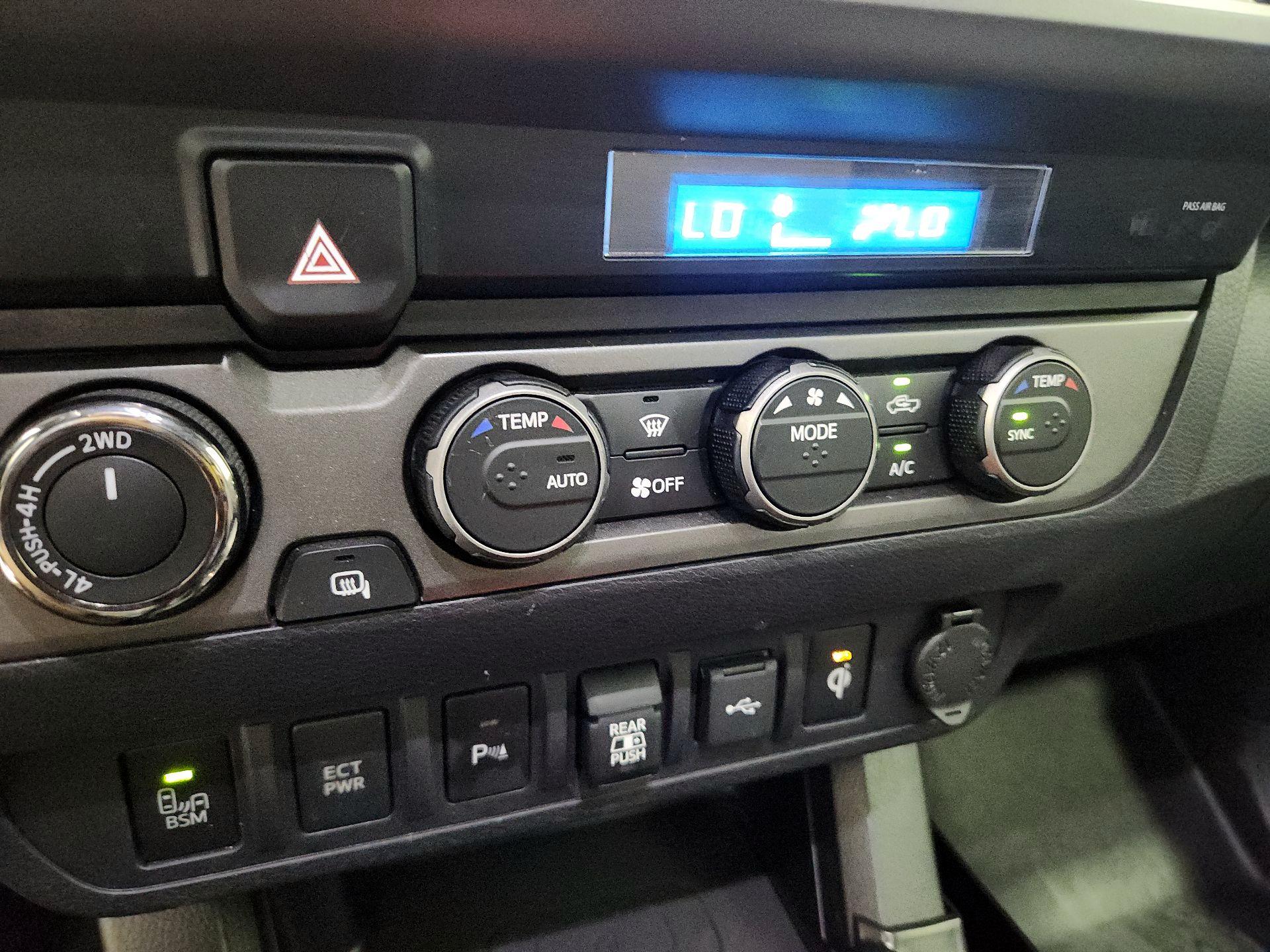 Thumbnail: 2021 Toyota Tacoma - 16