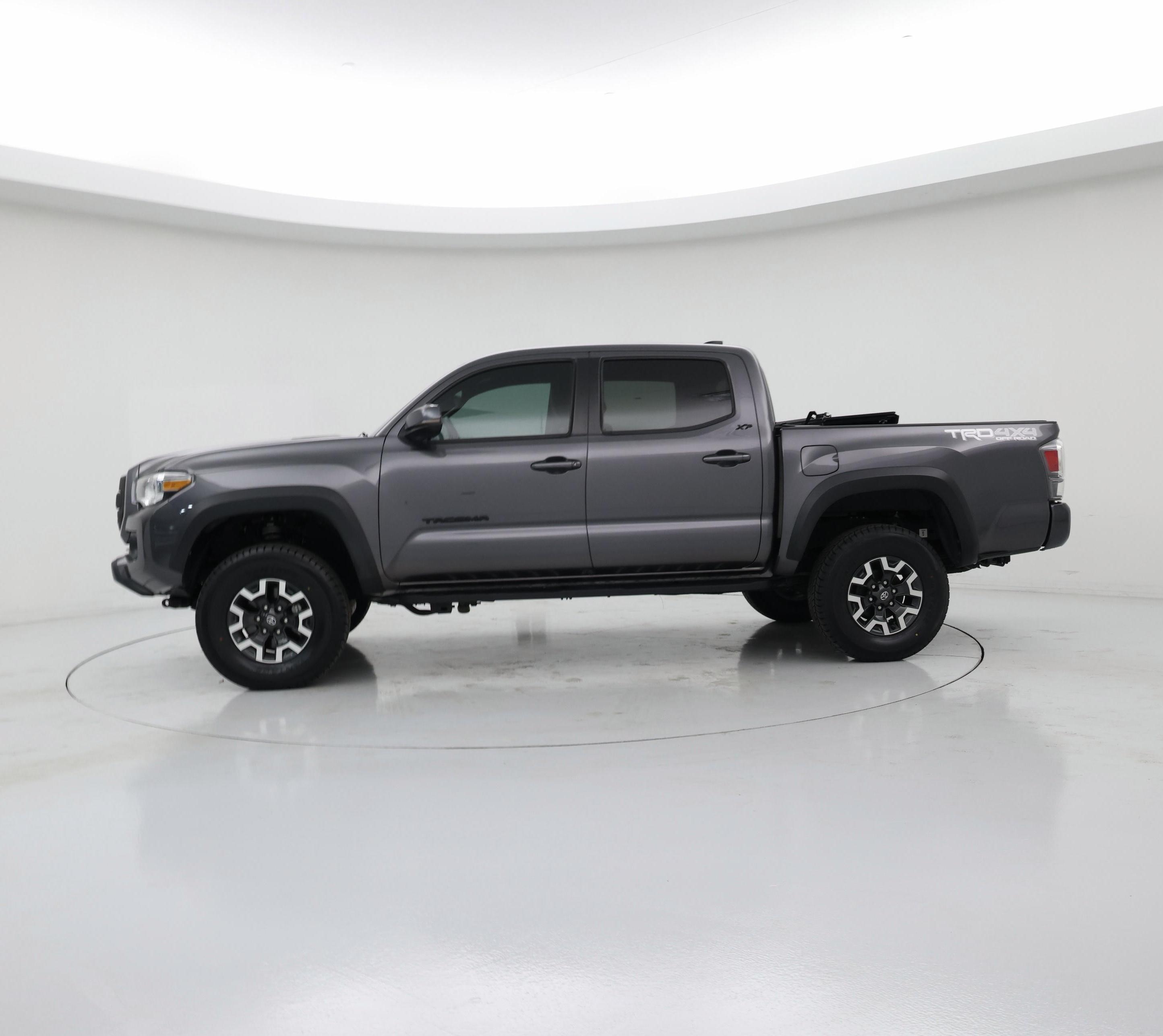 Thumbnail: 2021 Toyota Tacoma - 3