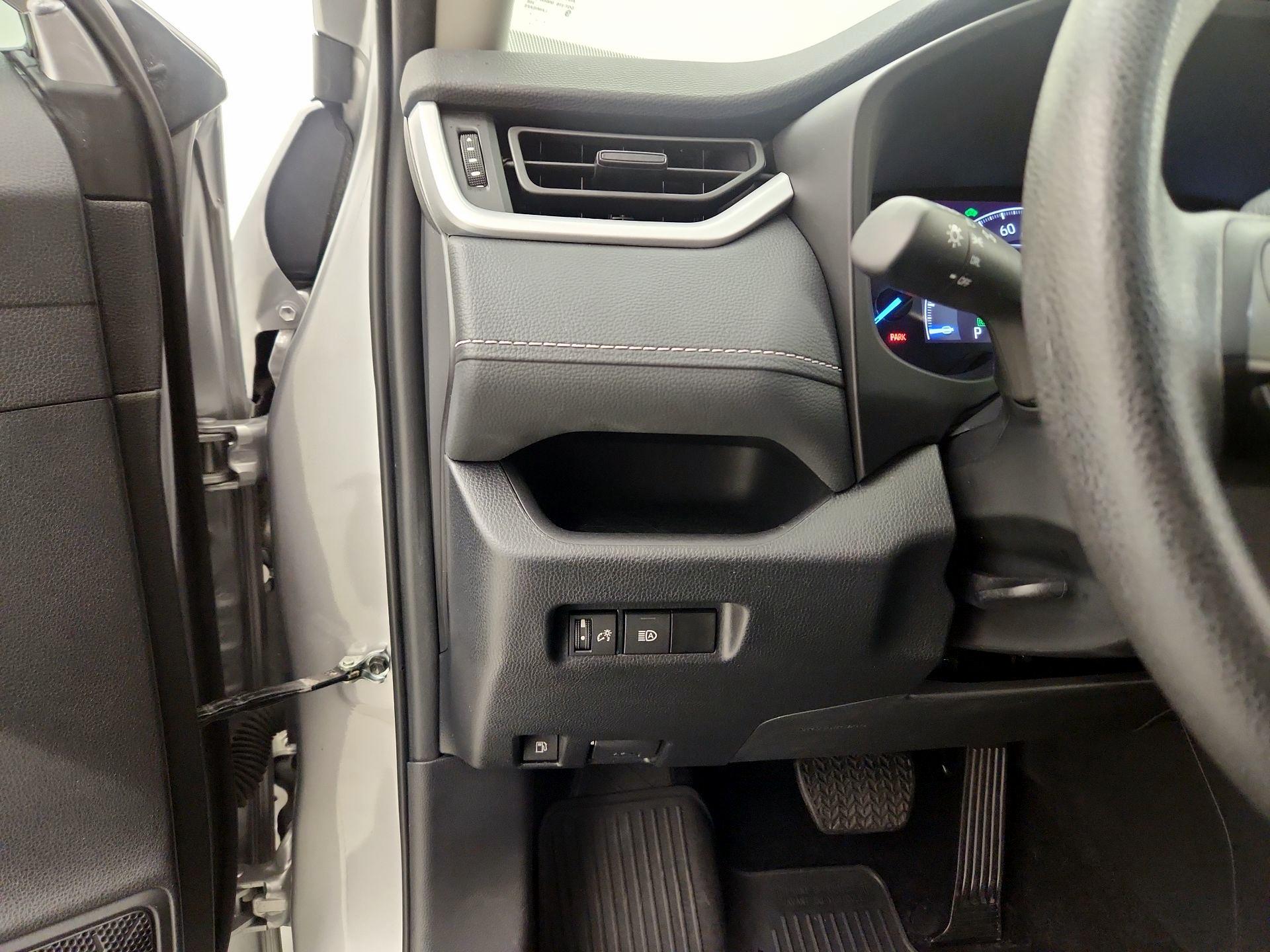 Thumbnail: 2024 Toyota RAV4 - 13