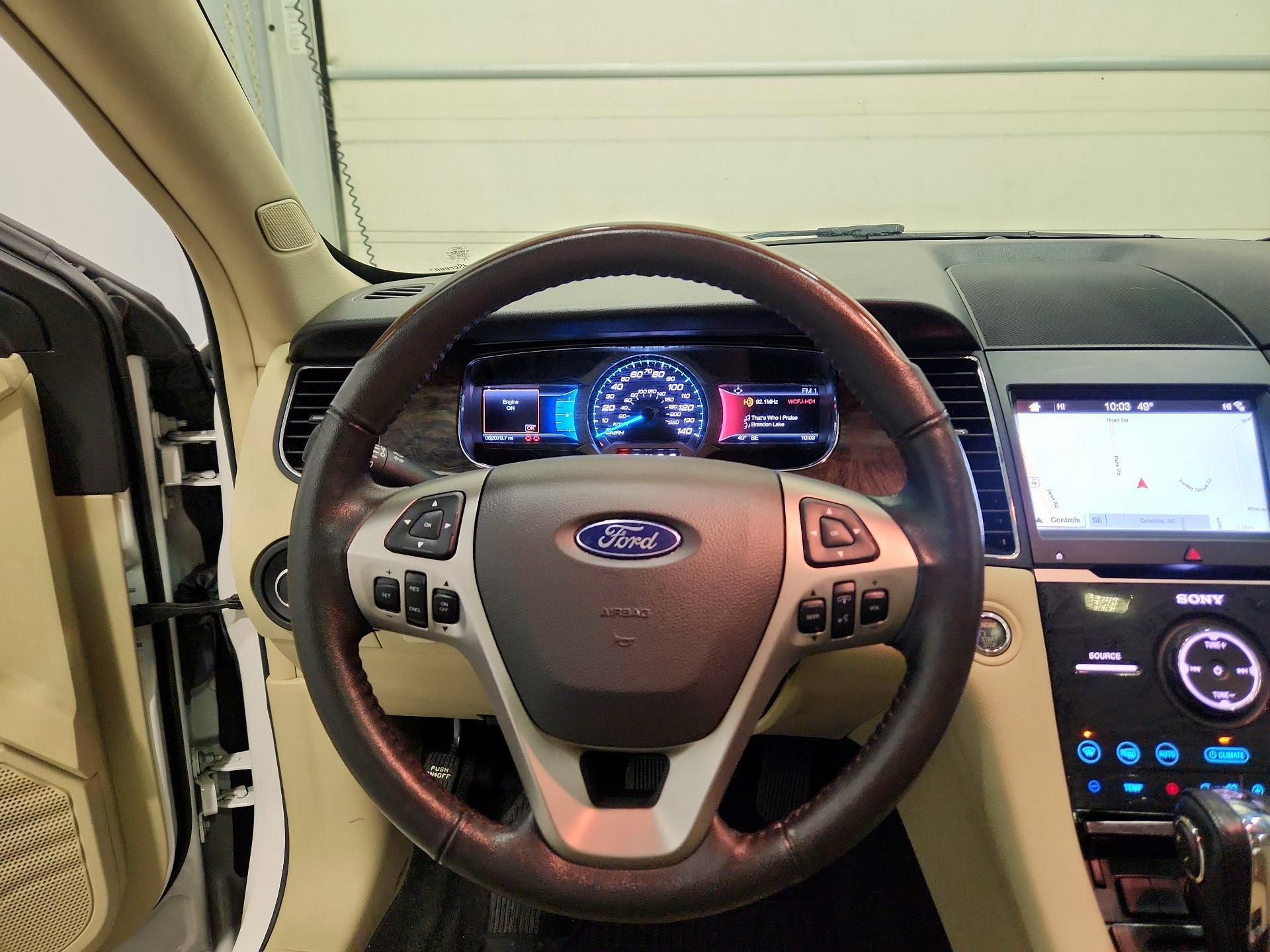 Thumbnail: 2016 Ford Taurus - 10