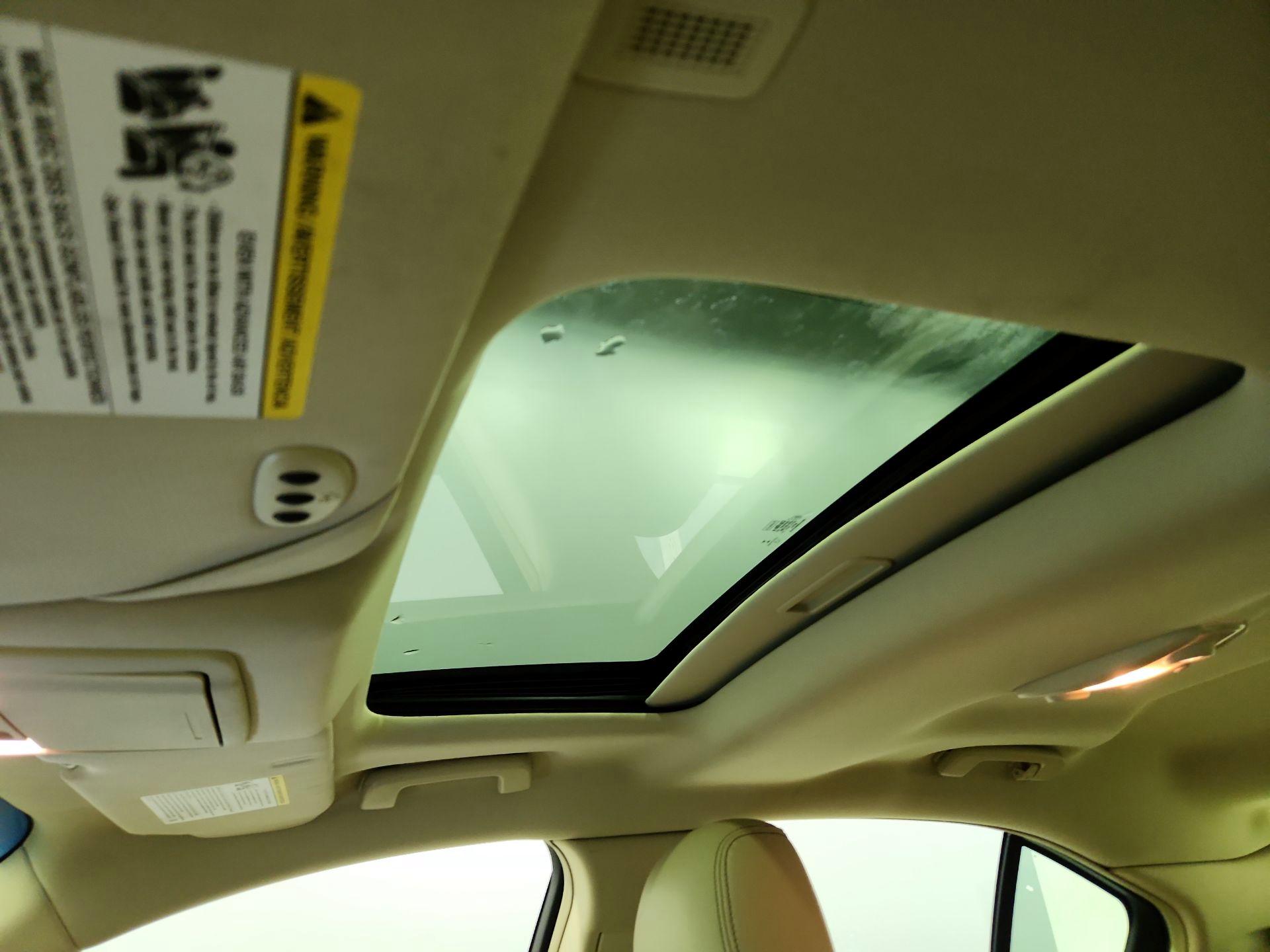 Thumbnail: 2016 Ford Taurus - 20