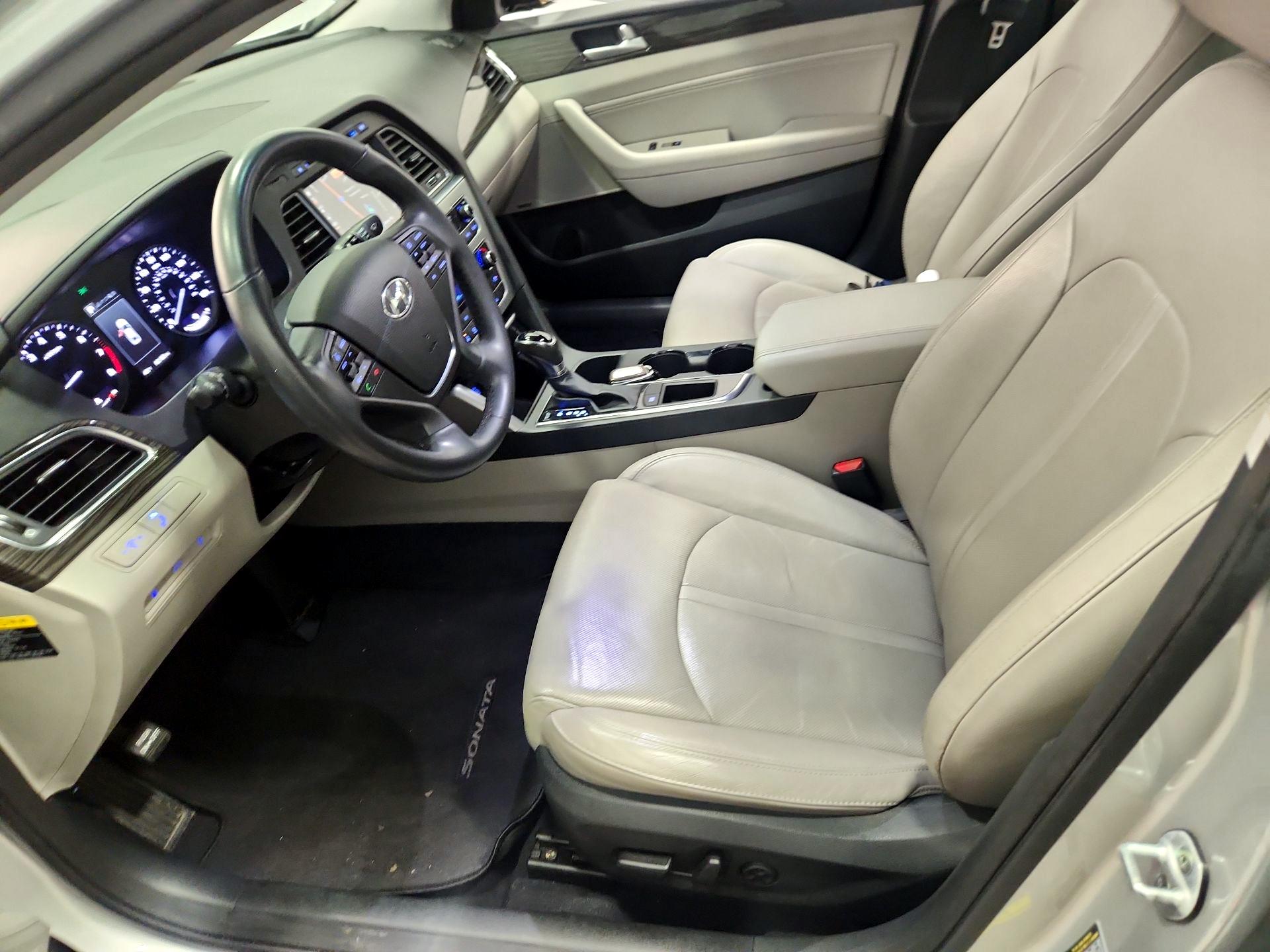 Thumbnail: 2015 Hyundai Sonata - 11