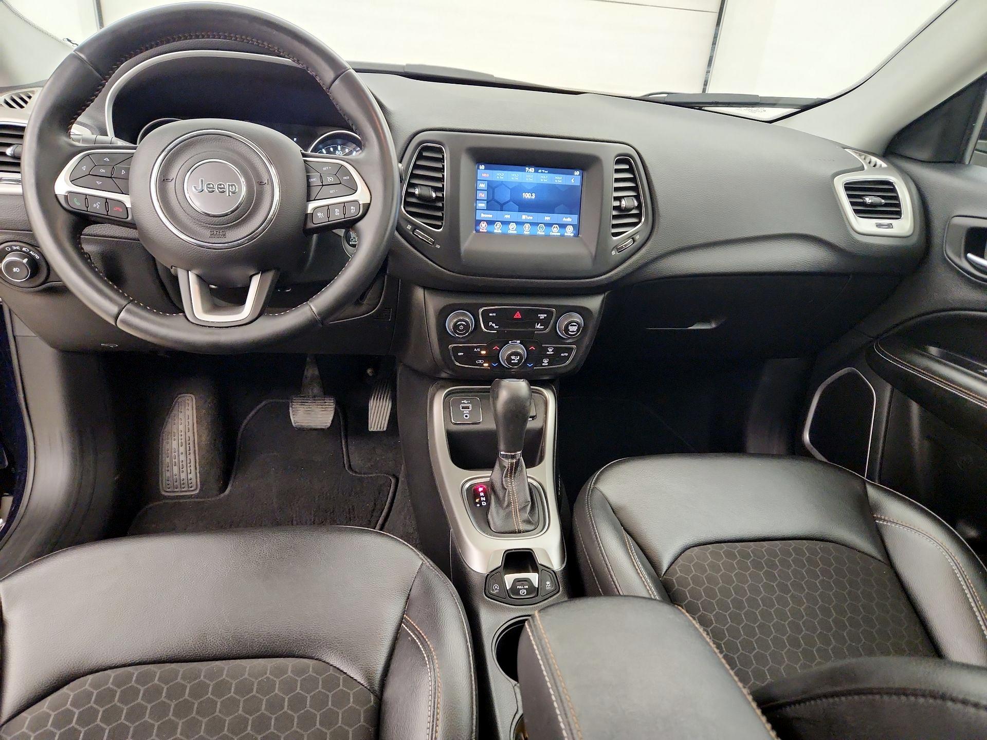 Thumbnail: 2020 Jeep Compass - 9