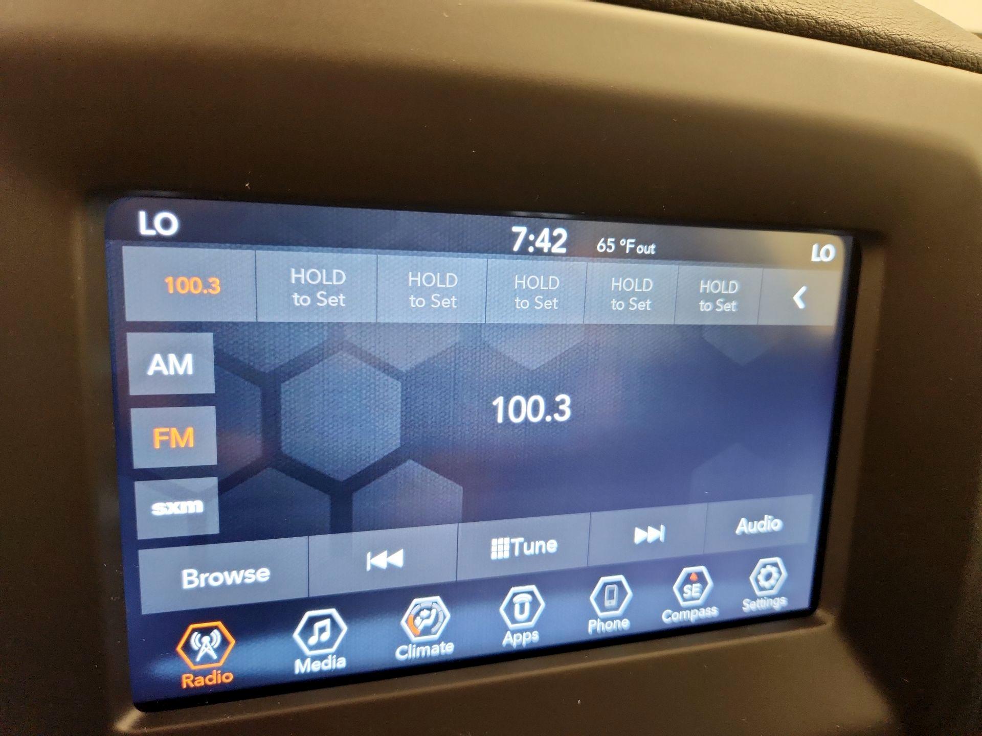 Thumbnail: 2020 Jeep Compass - 15