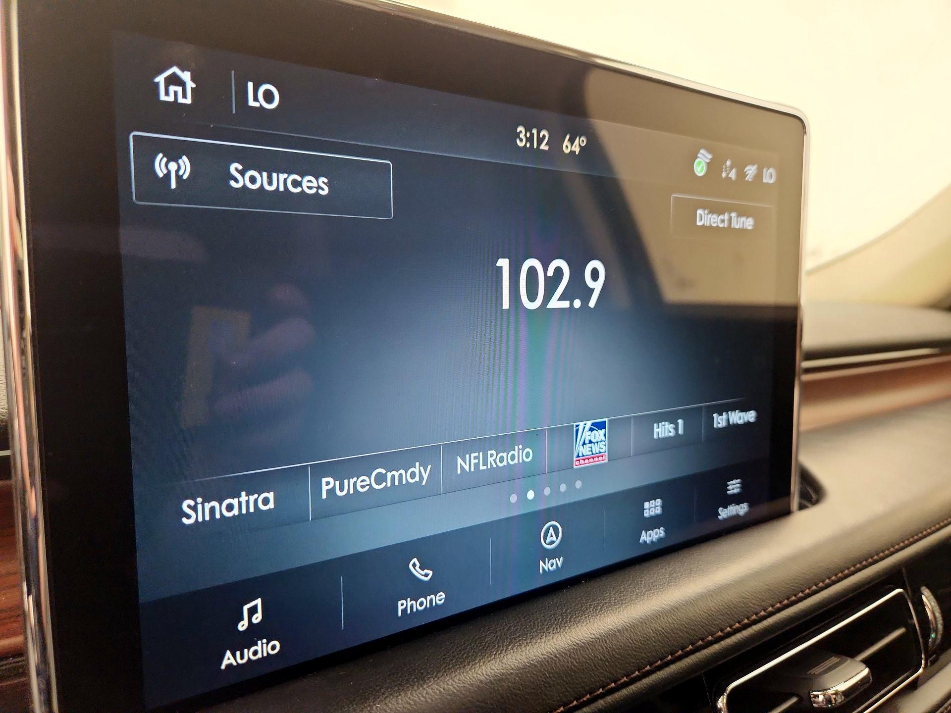 Thumbnail: 2021 Lincoln Aviator - 16