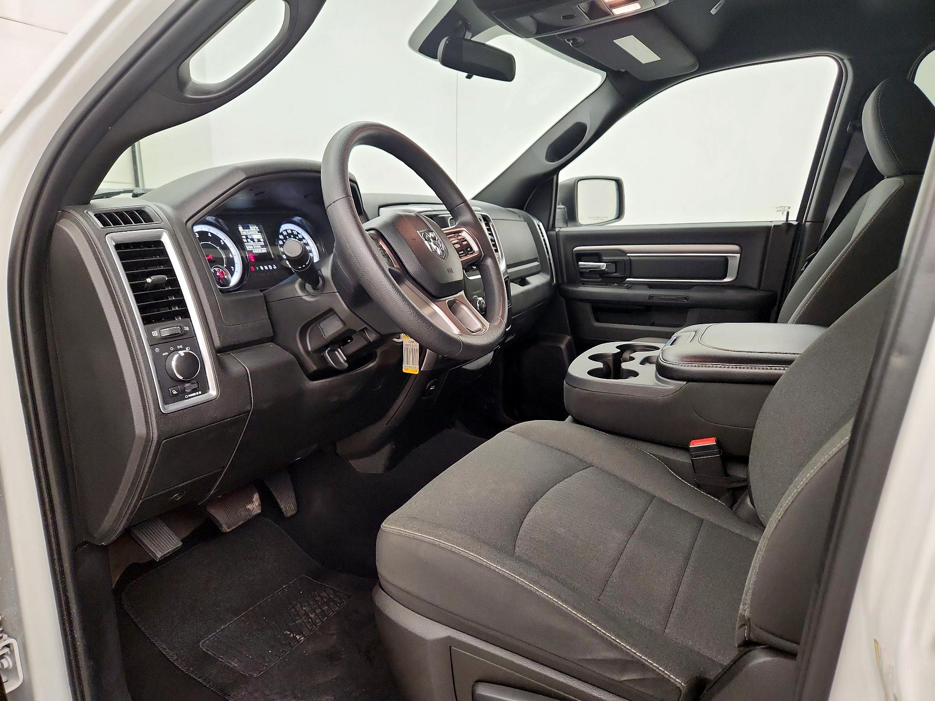 Thumbnail: 2024 RAM 1500 Classic - 11